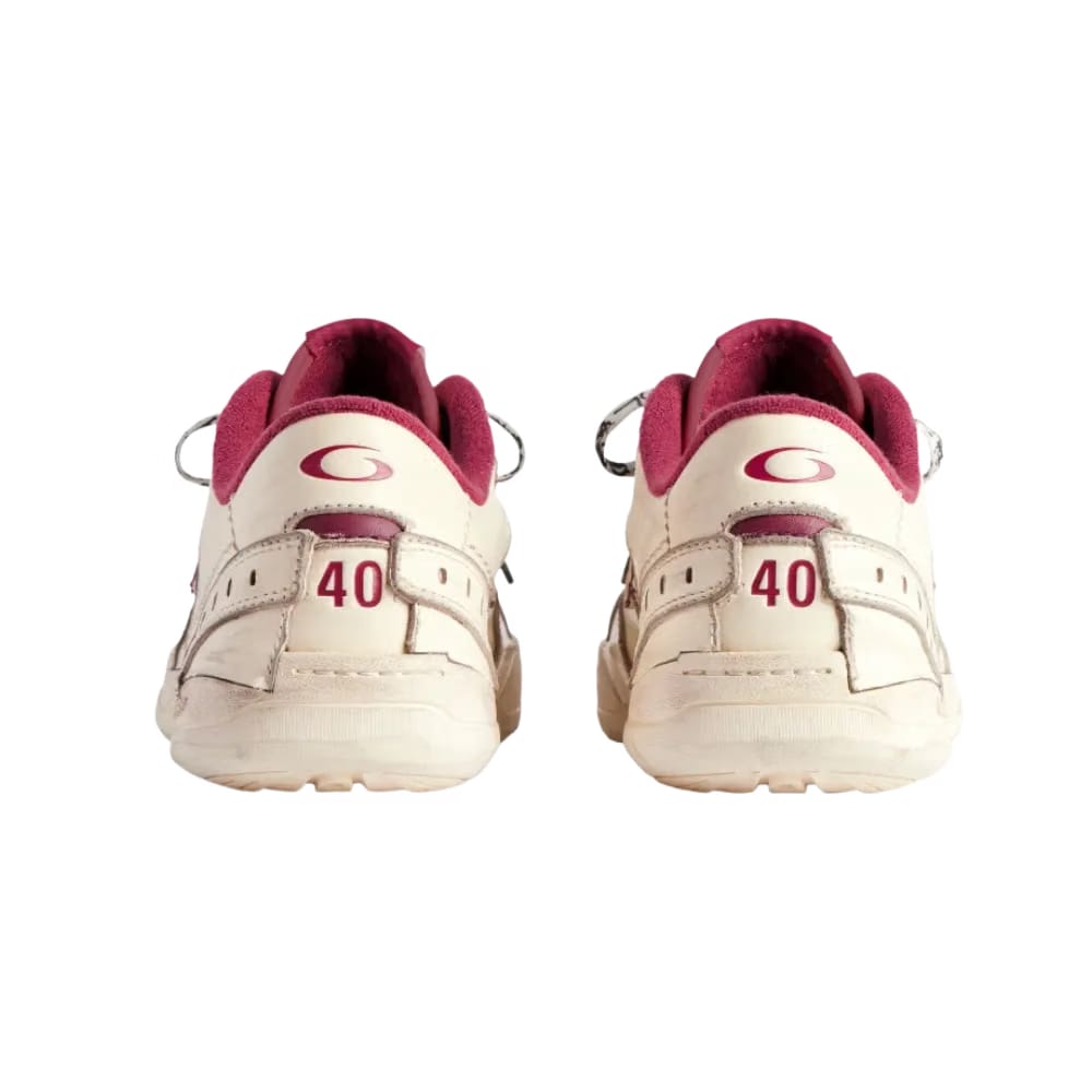 Balenciaga Hamptons Medium Worn-Out Sneaker In Off White
