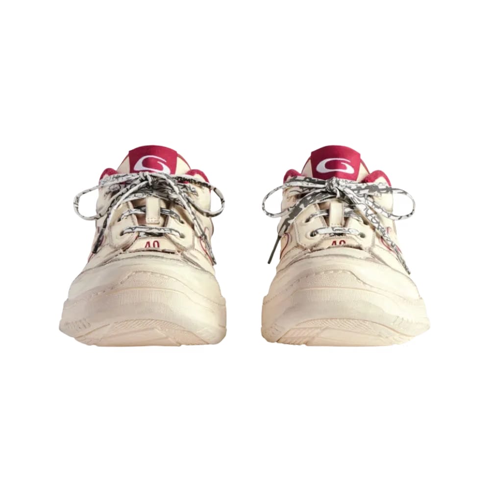 Balenciaga Hamptons Medium Worn-Out Sneaker In Off White