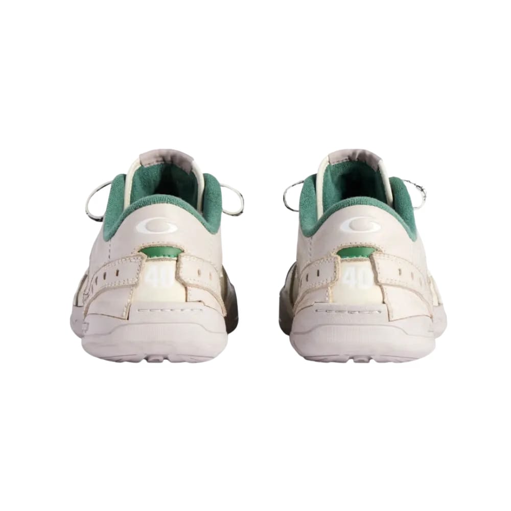Balenciaga Hamptons Medium Worn-Out Sneaker In Beige