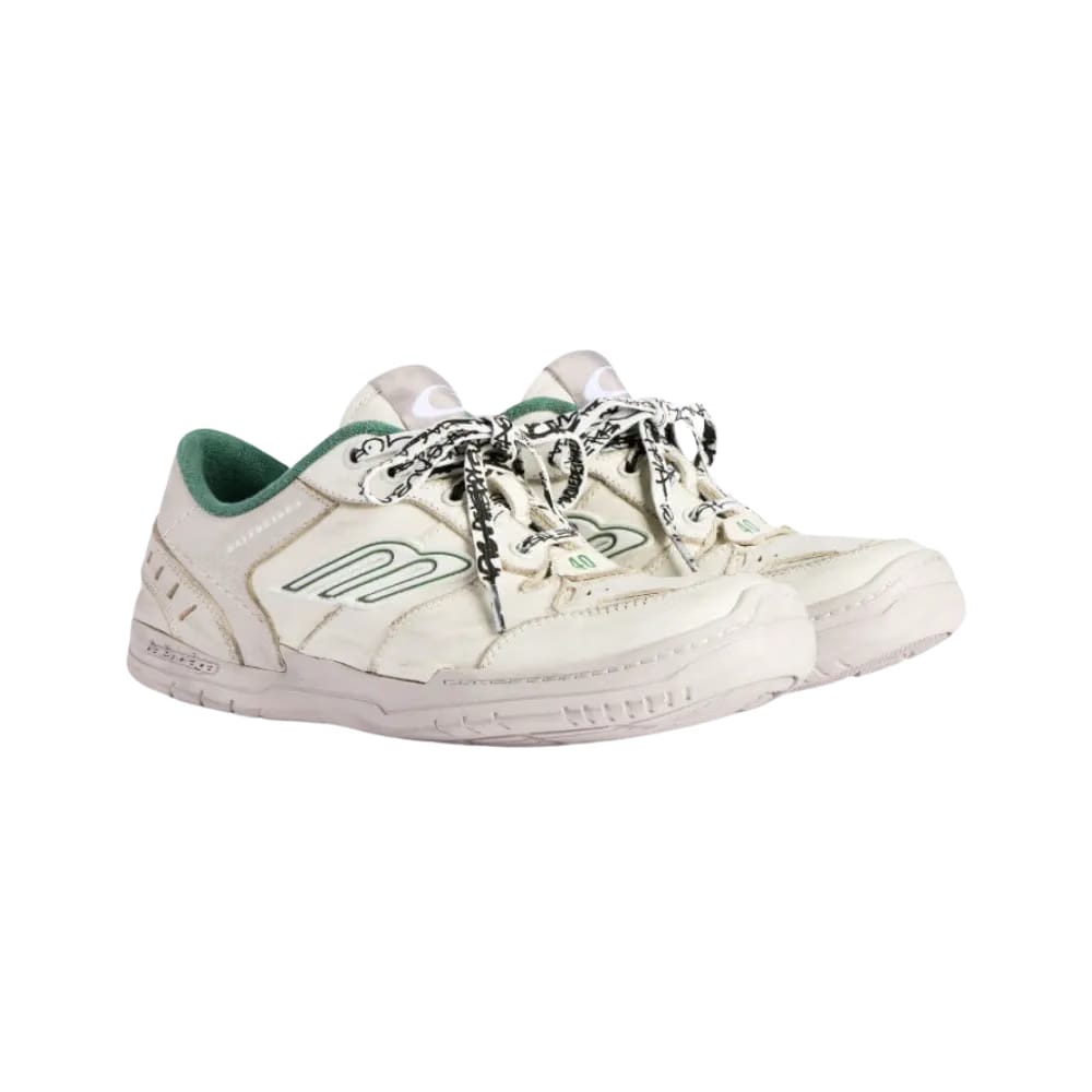 Balenciaga Hamptons Medium Worn-Out Sneaker In Beige