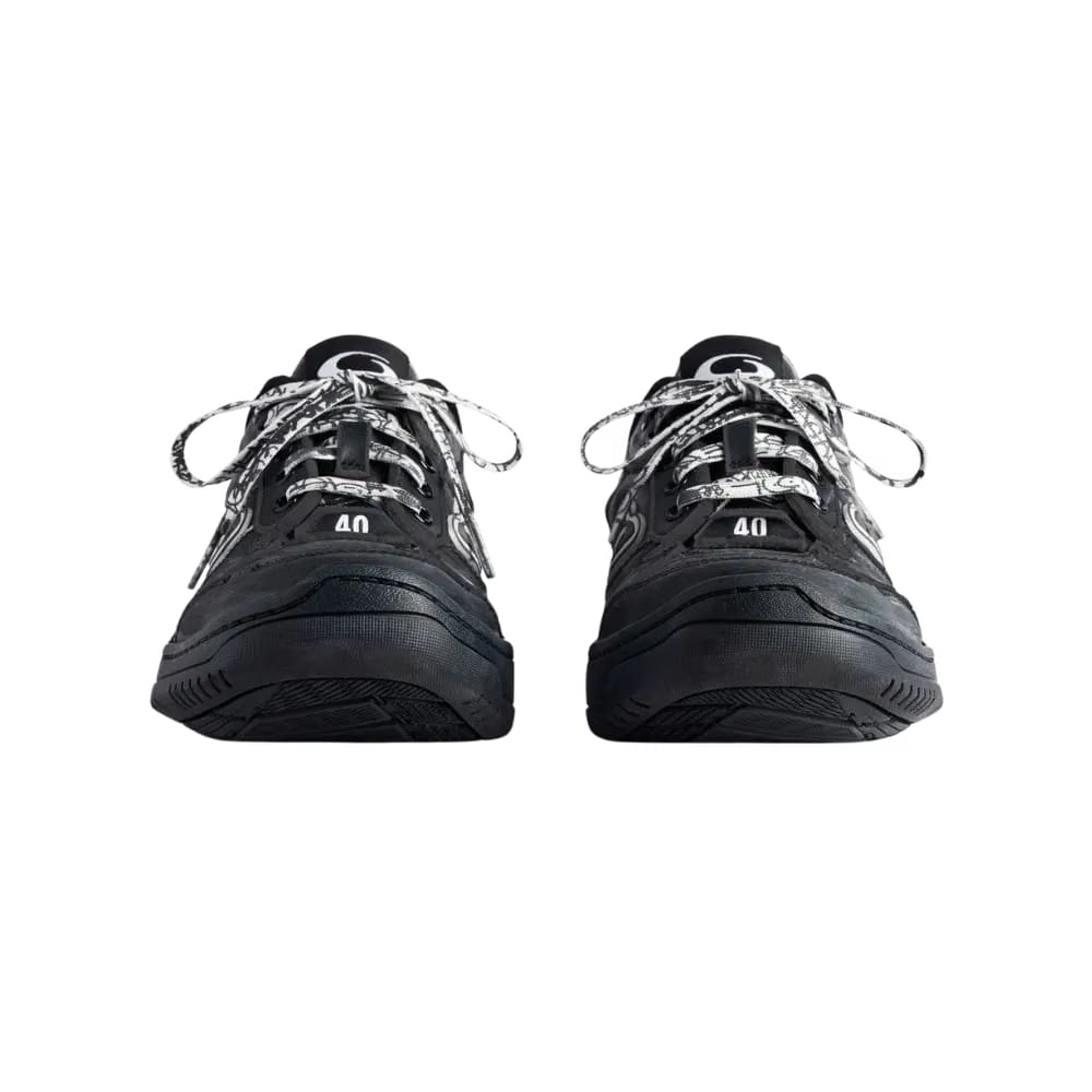 Balenciaga Hamptons Worn-Out Sneaker In Black