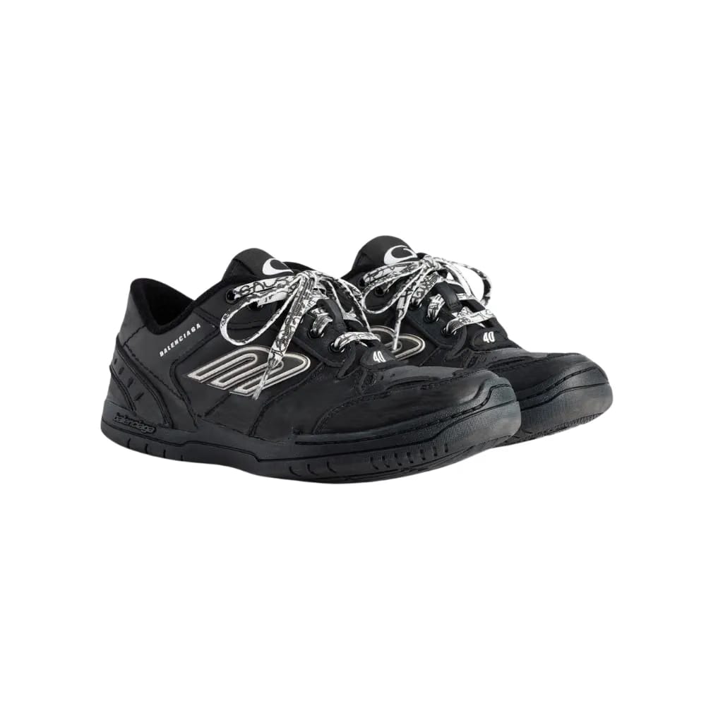 Balenciaga Hamptons Worn-Out Sneaker In Black