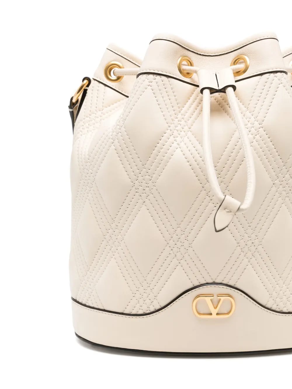 quilted bucket bag