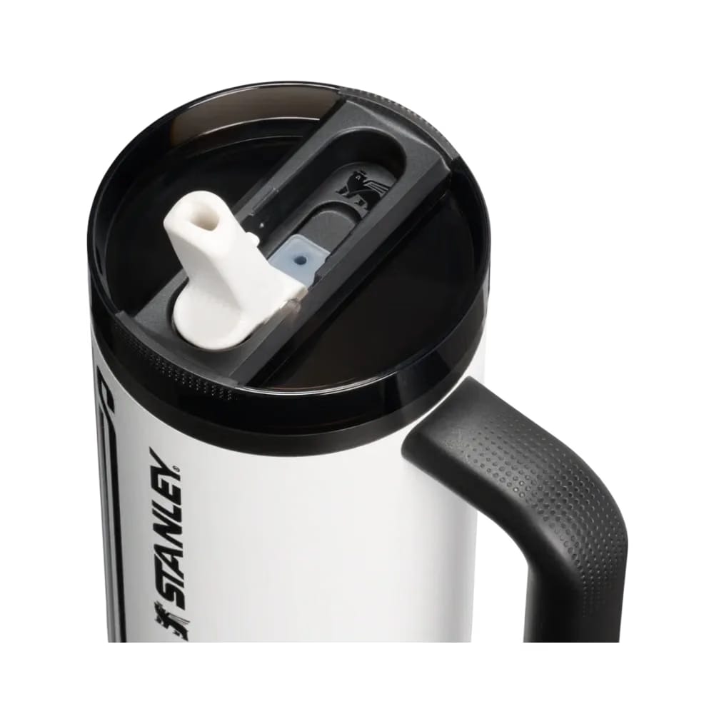 Stanley 1913 x Juventus Quencher® ProTour Flip Straw Tumbler