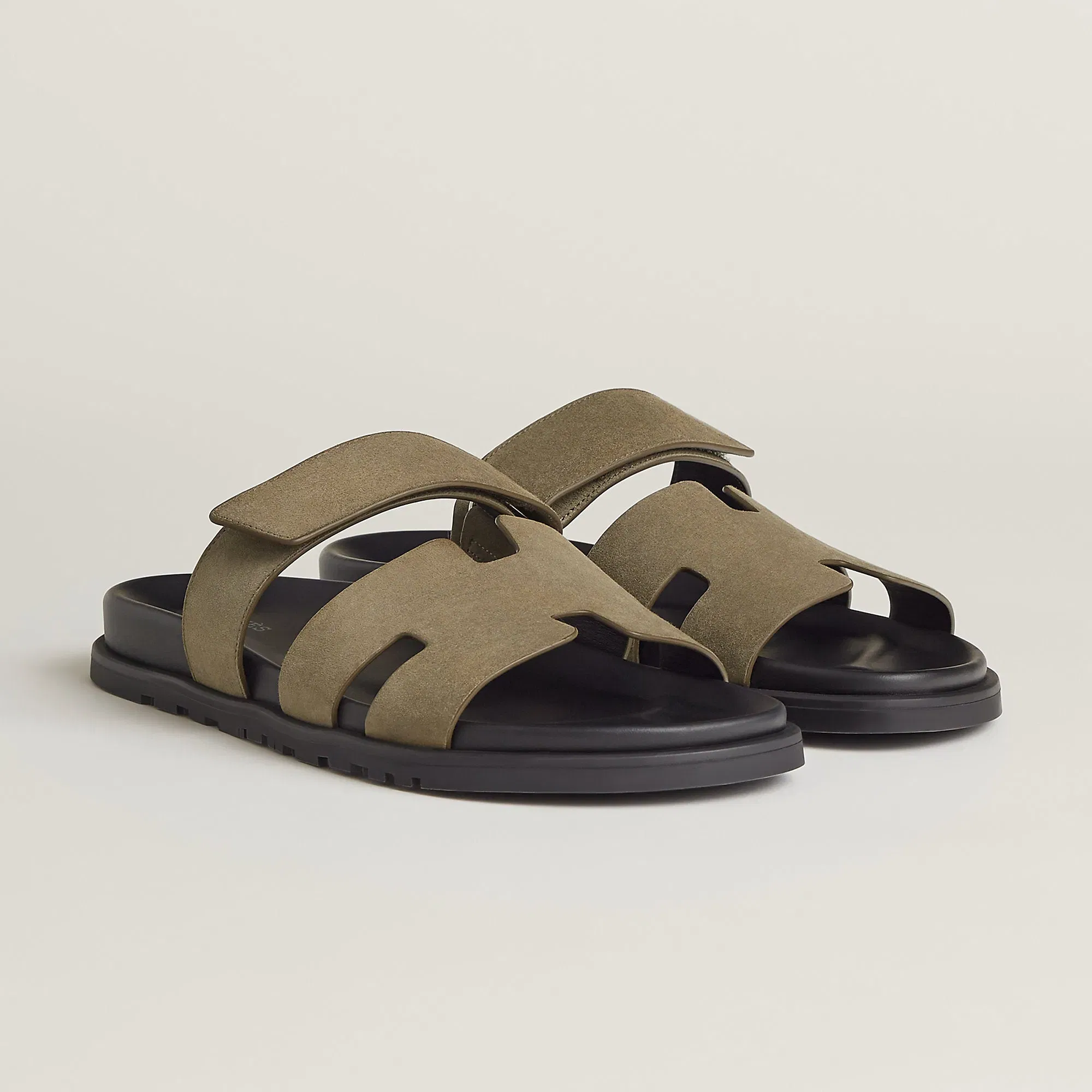 Hermes Chypre Sandal Noir