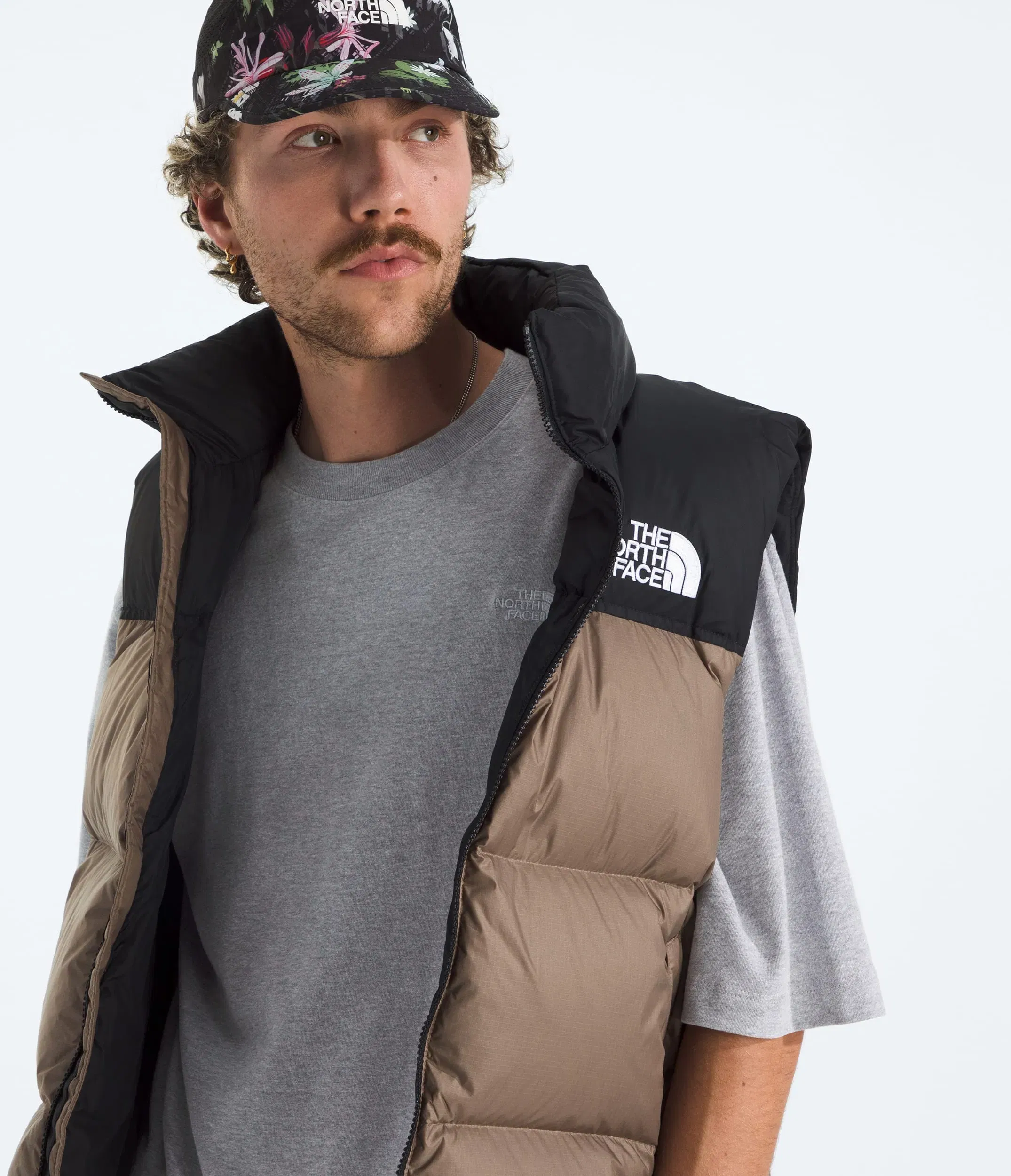 The North Face Men’s TNF™ Essential Simple Dome Oversize Short-Sleeve Tee TNF Pale Grey Heather