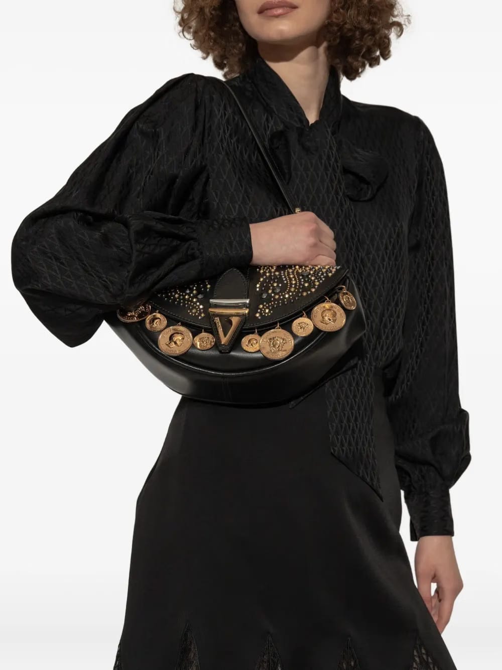 Virtus shoulder bag