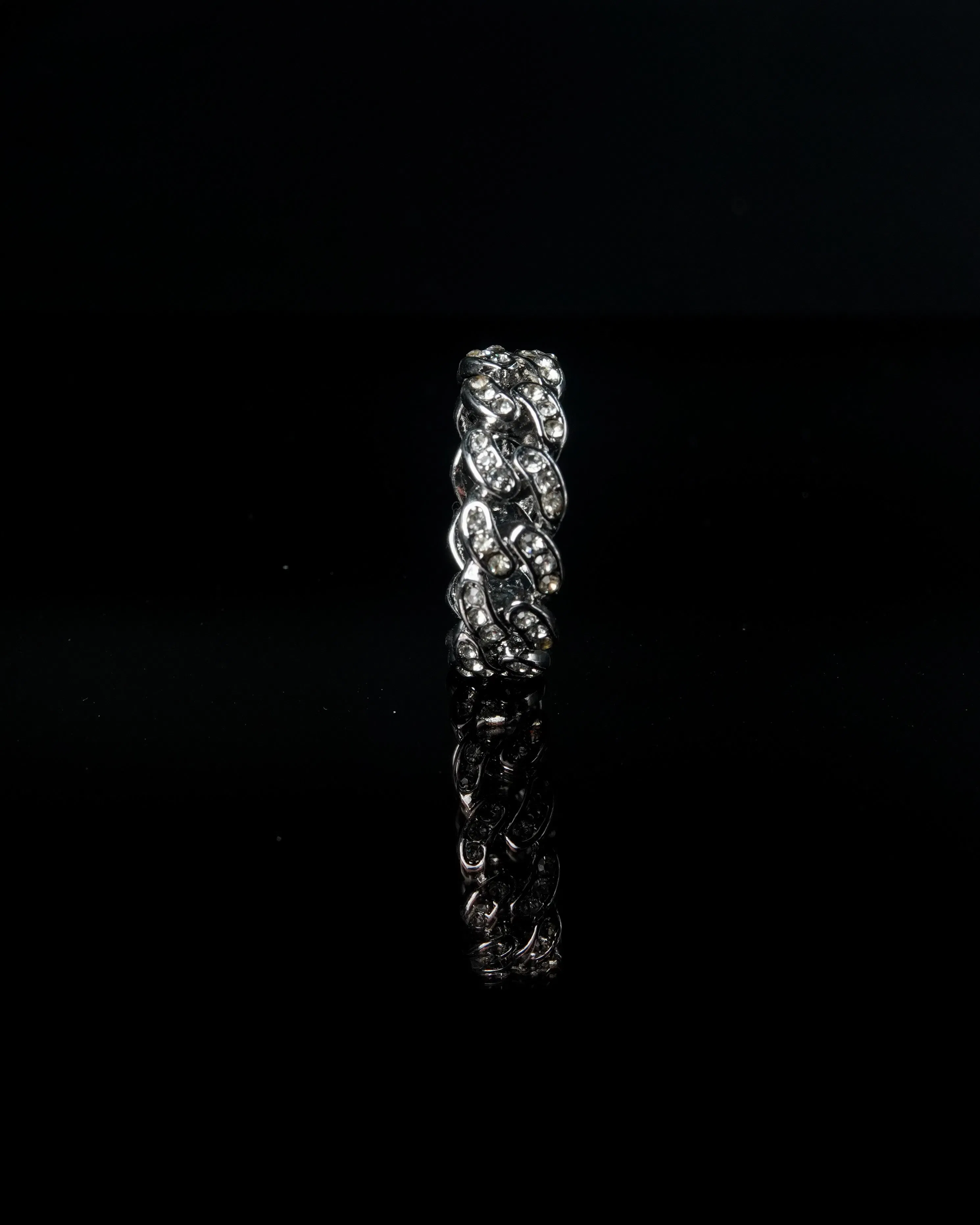 Manaca Chainlink Vision Ring