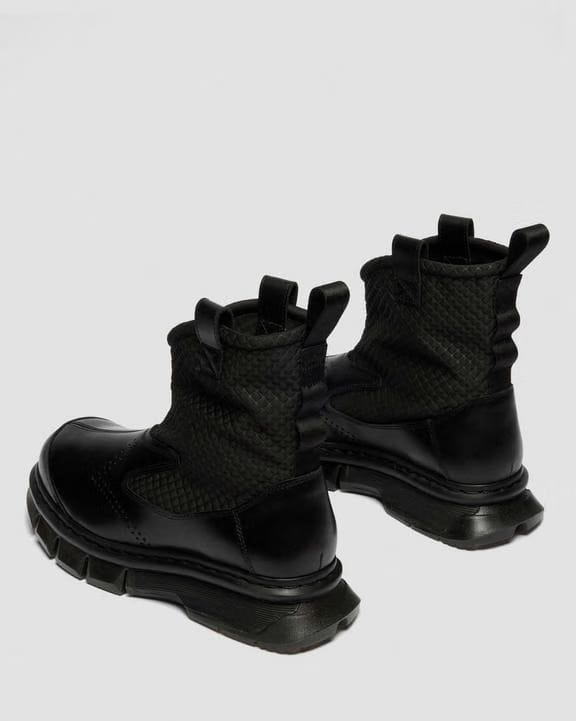 Dr Martens Qubist Rigger - Black