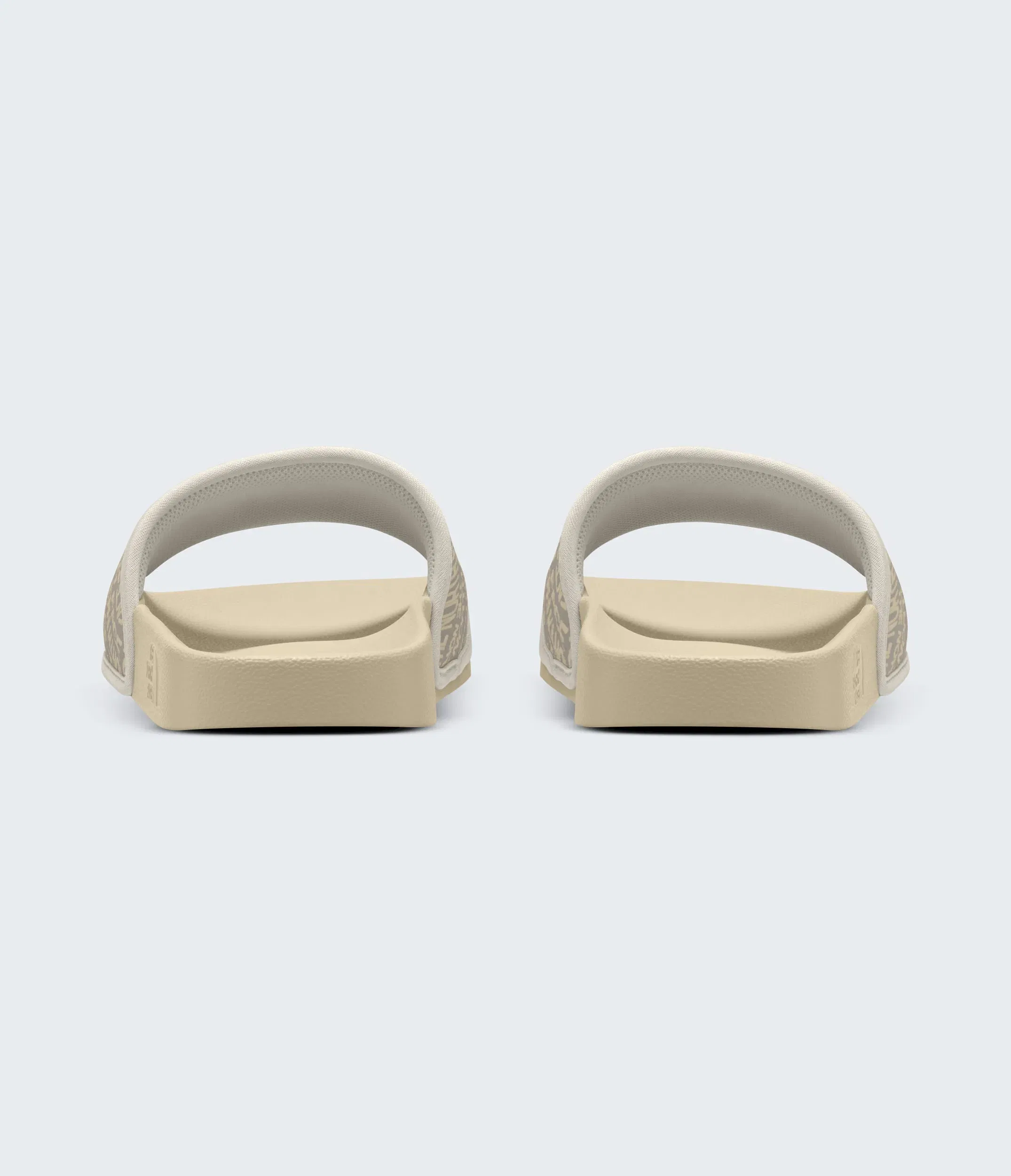 The North Face Womens Base Camp Slides Iii Desert Stone-White Dune Desert Stone-White Dune