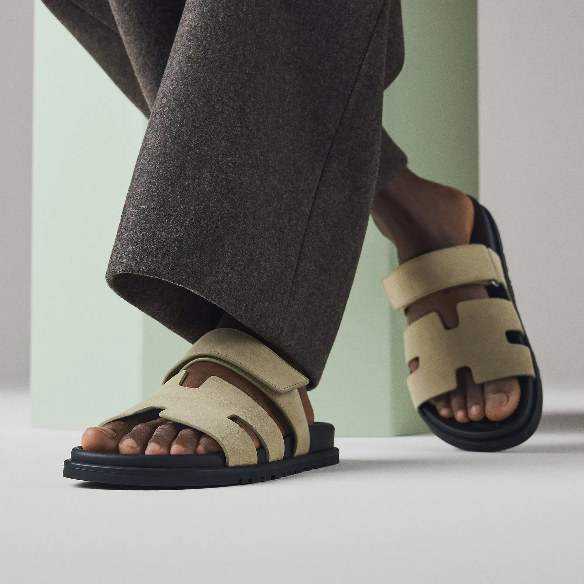 Hermes Chypre Sandal Noir