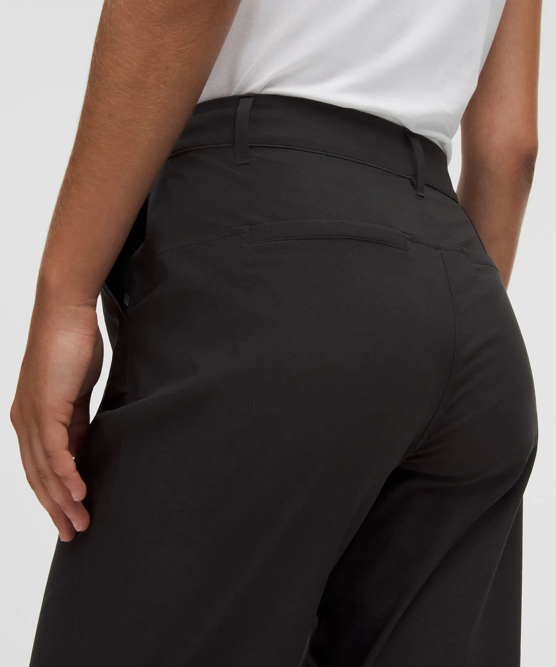 Lululemon Women's Stretch Twill Golf Pant Regular *Stitched Logo