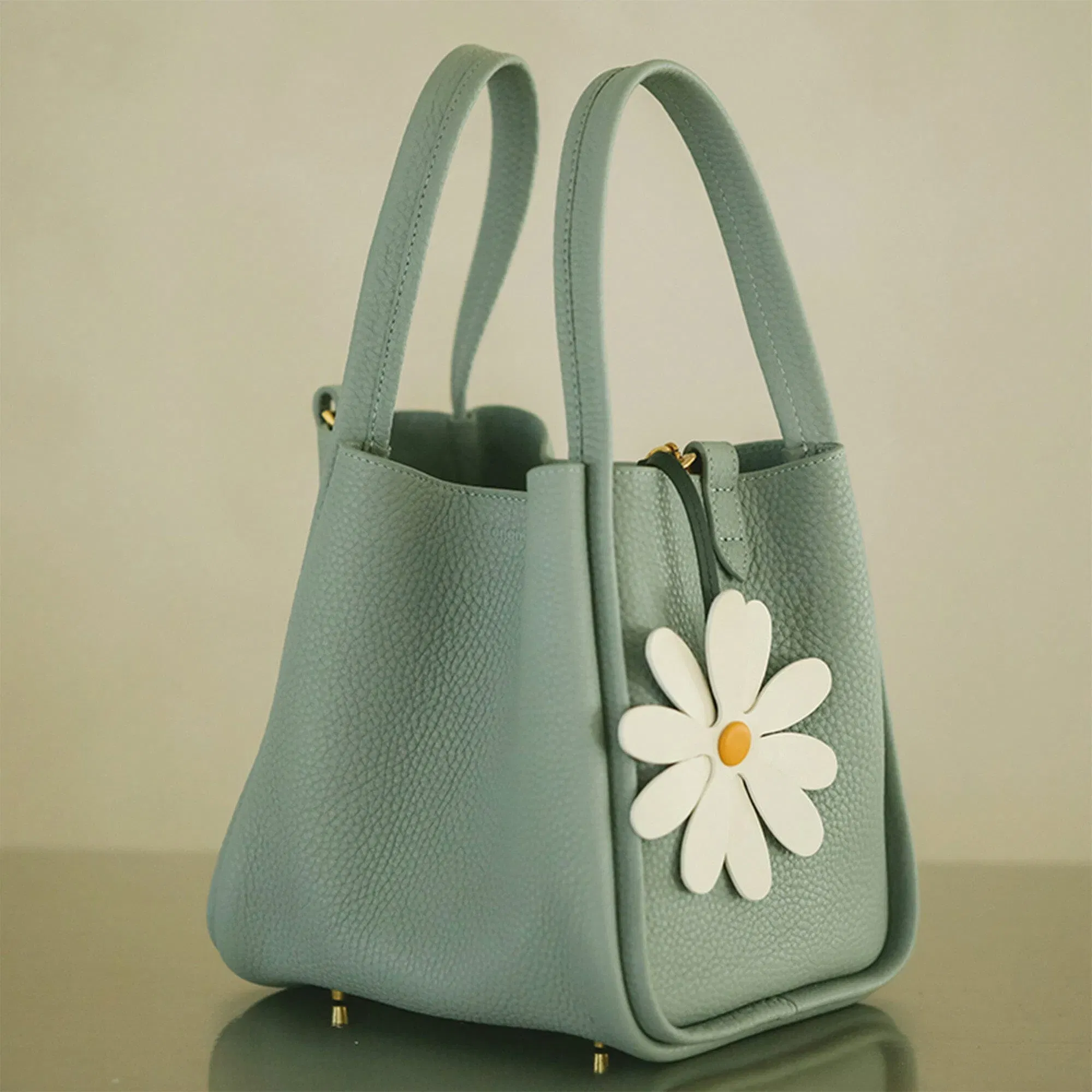 Songmont Leather Daisy Charm White