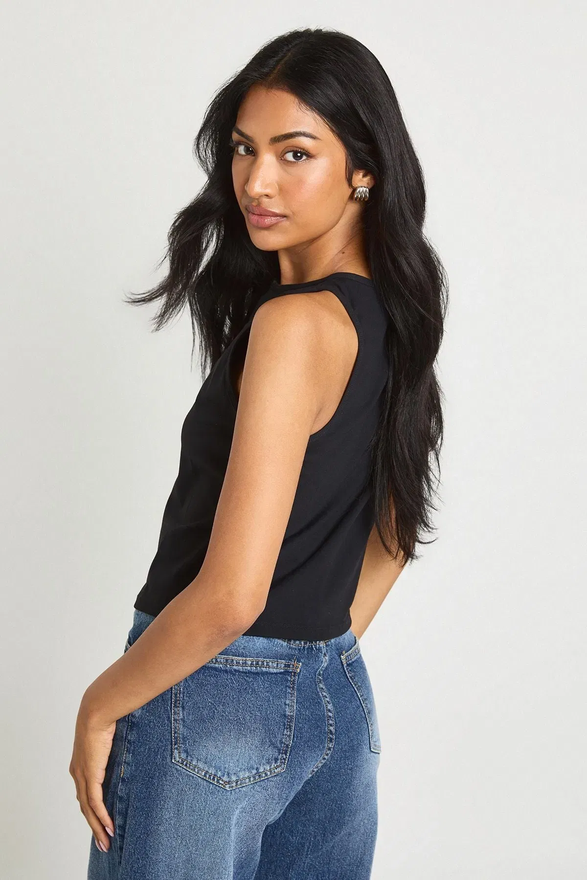 Peached Sculpt Popper Through Sleeveless Top