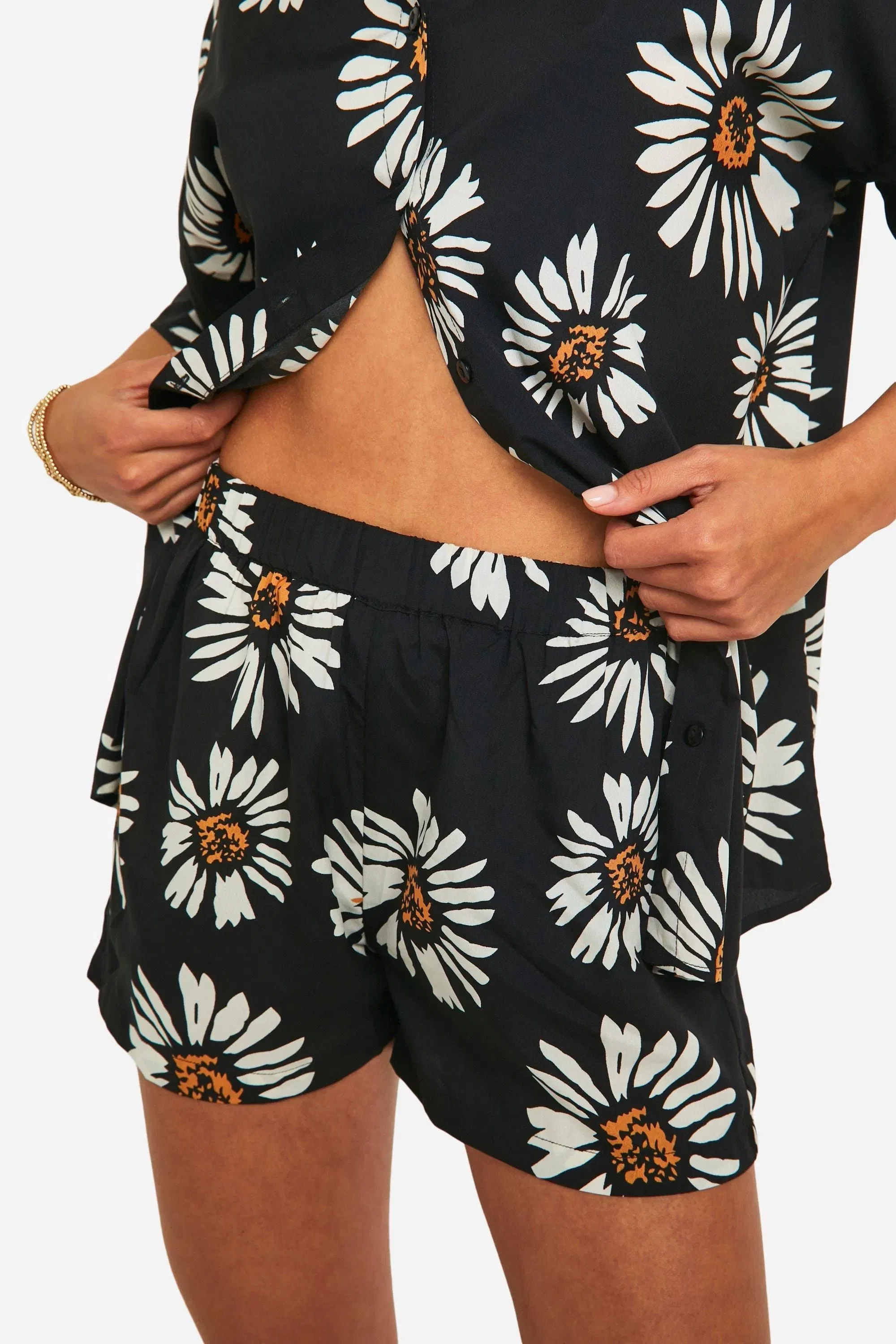 Daisy Floral Shorts