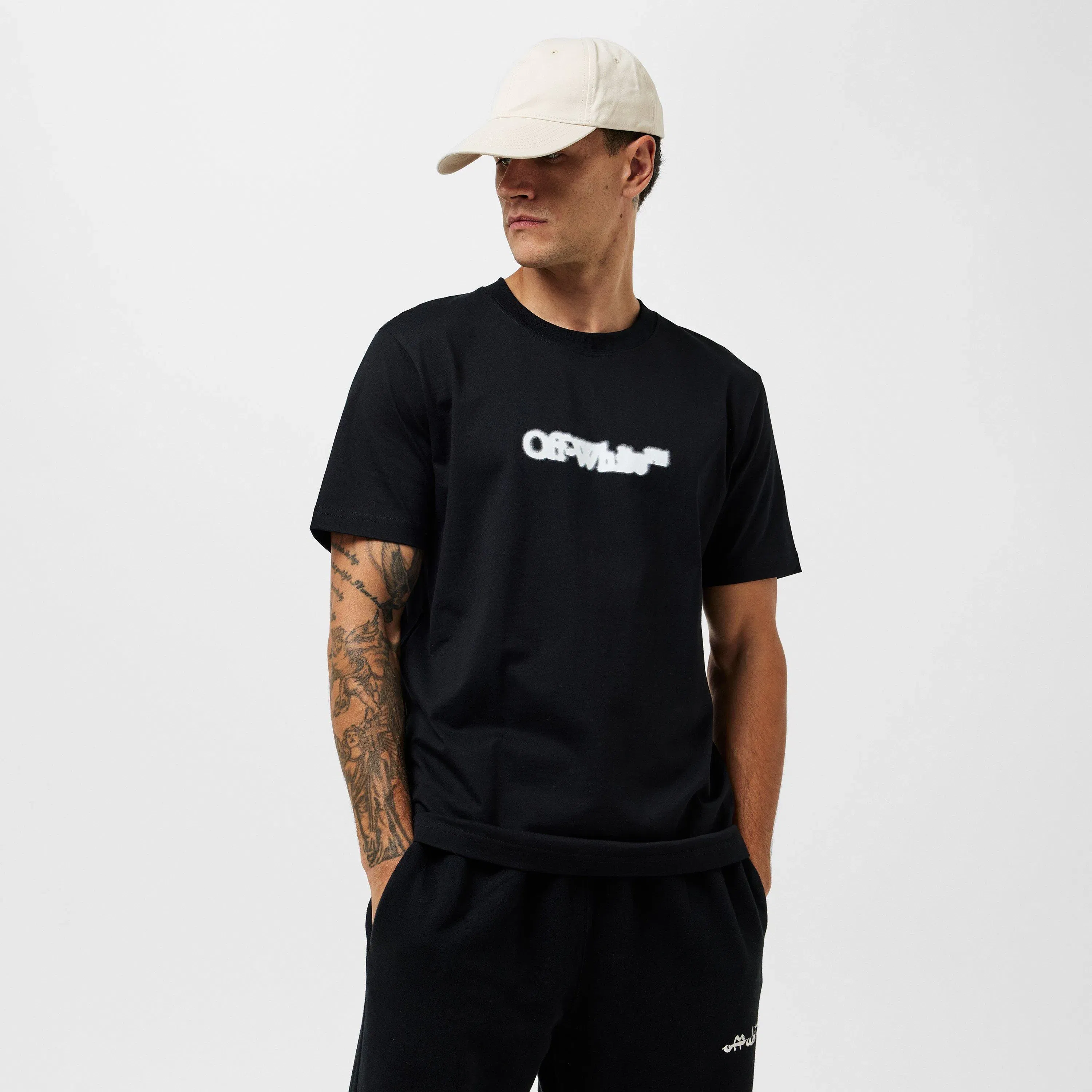 Spray Arrow T-Shirt