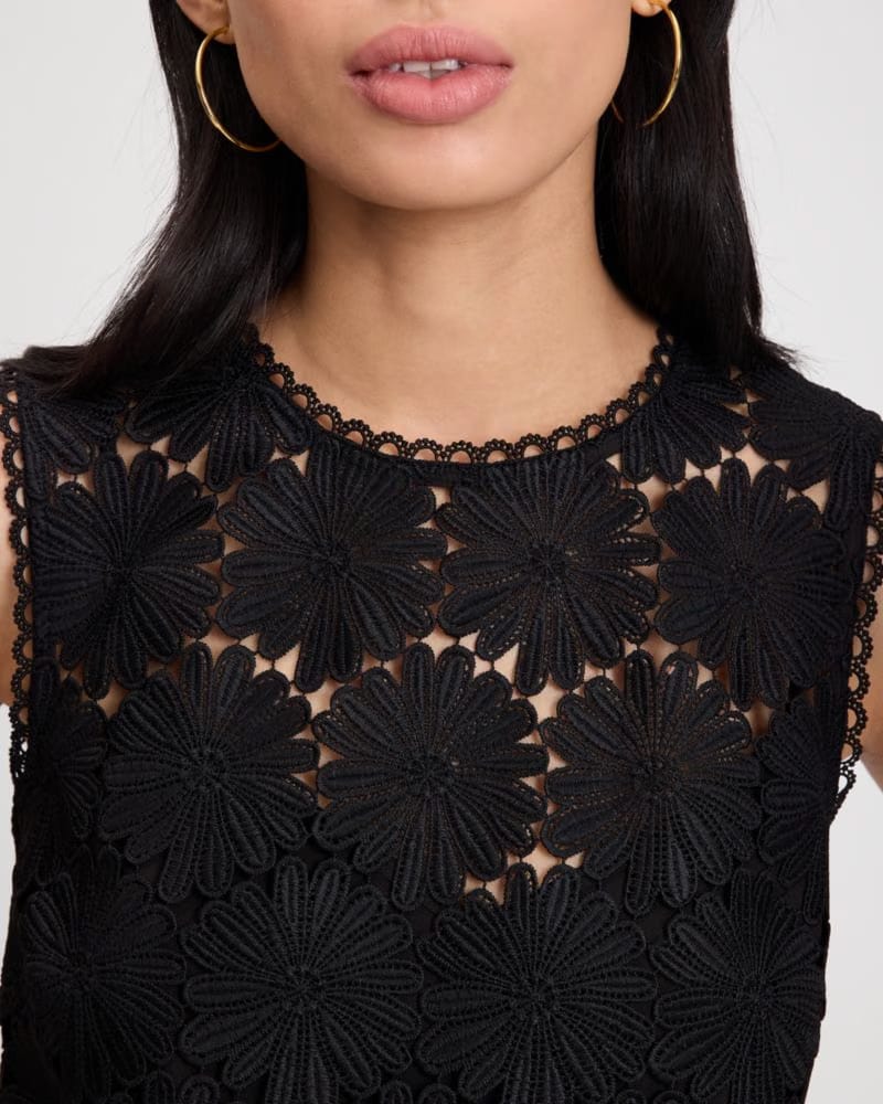 Daisy Lace Shell