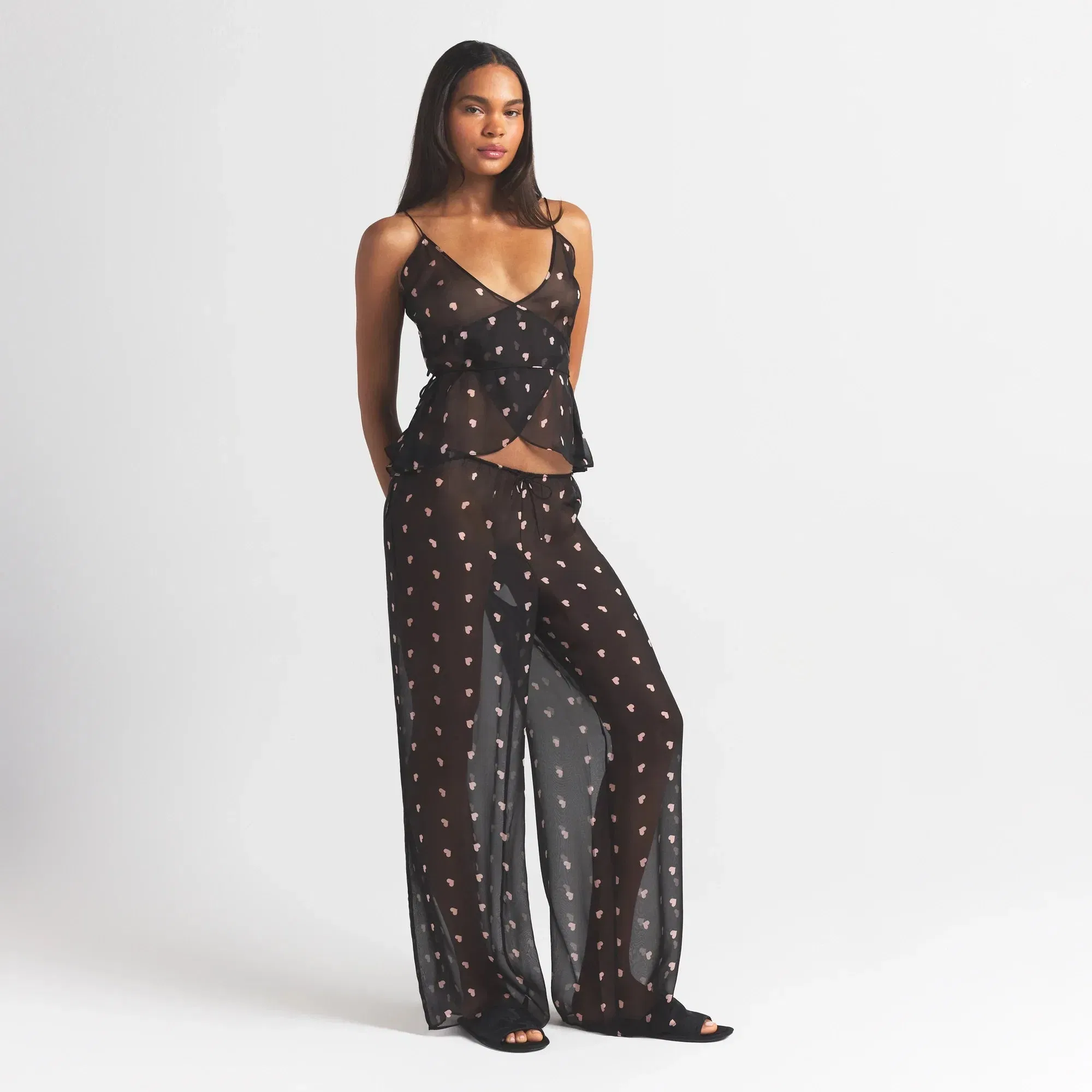 SKIMS ROMANCE WRAP CAMI TOP | OBSIDIAN SPACED HEARTS