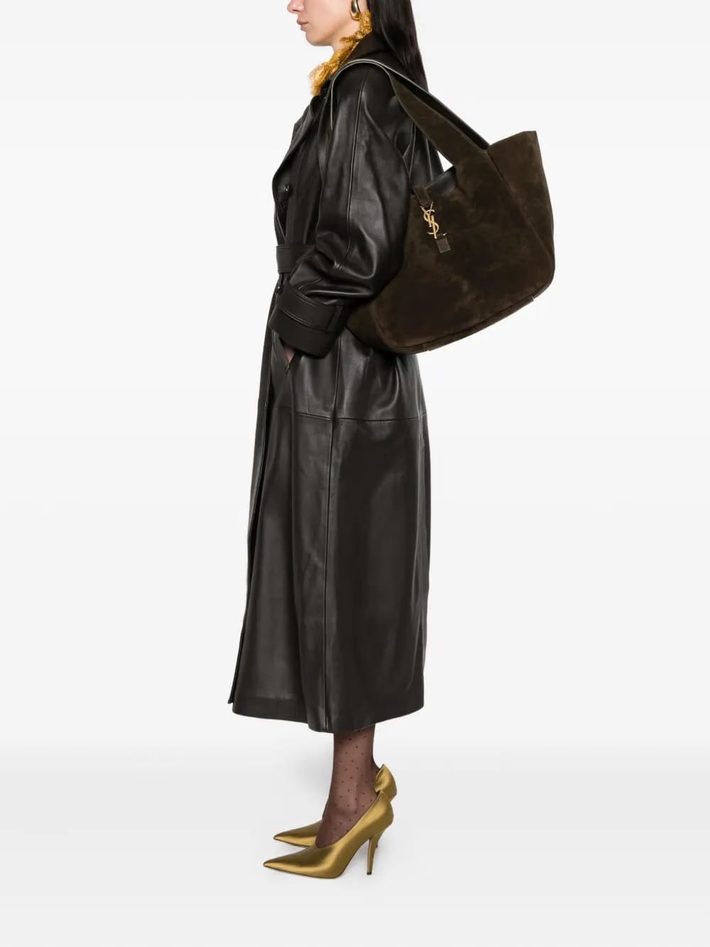 Le 5 à 7 Bea suede logo-plaque tote bag