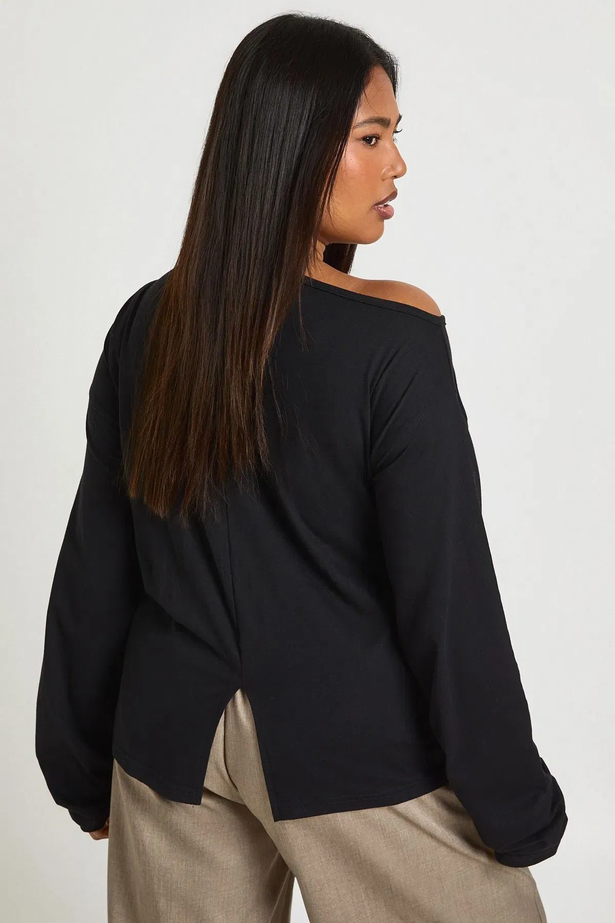 Plus Off The Shoulder Ruched Split Hem Top