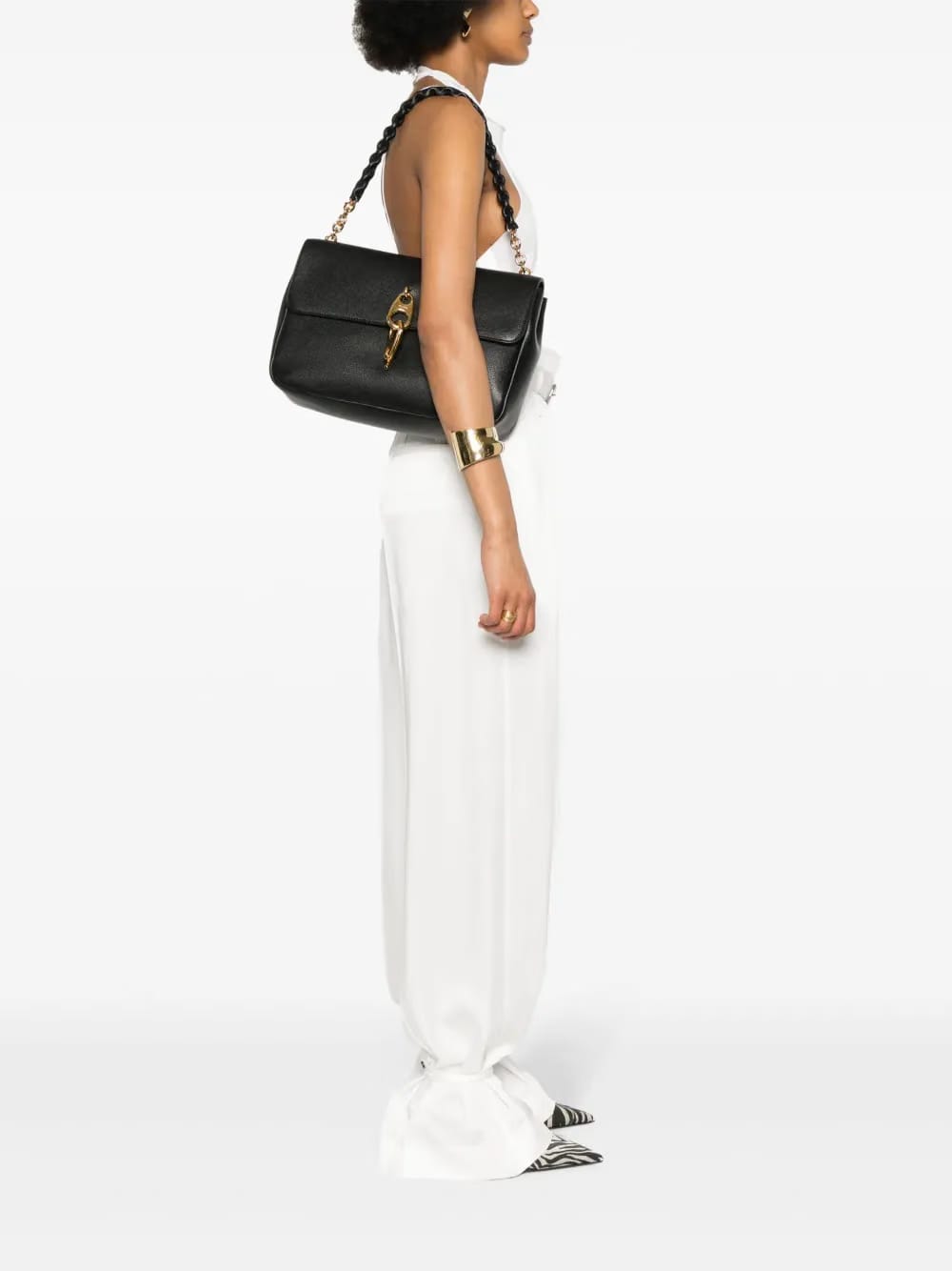 chain-link strap shoulder bag