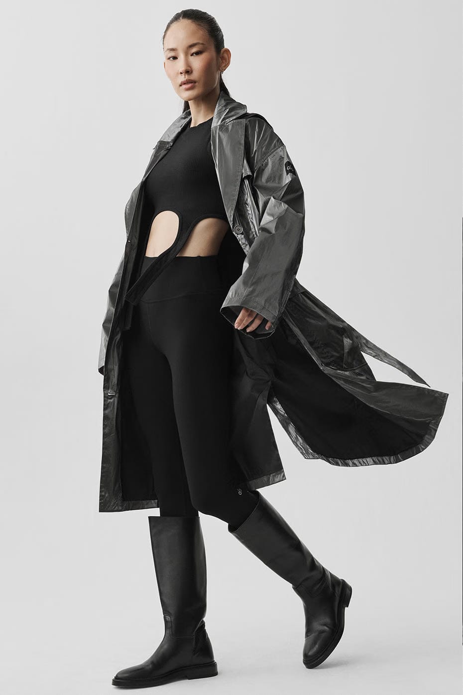 Metallic Break Line Trench