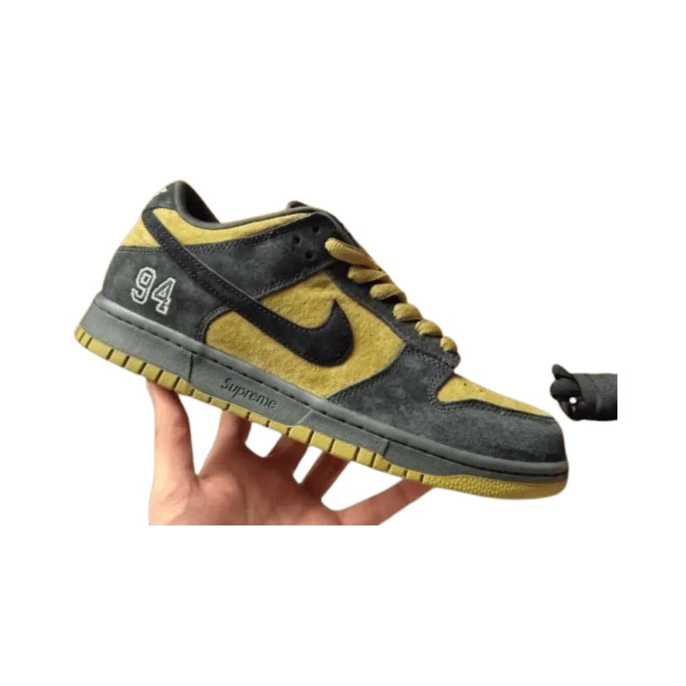 Nike Supreme x Dunk Low SB 'Camper Green'
