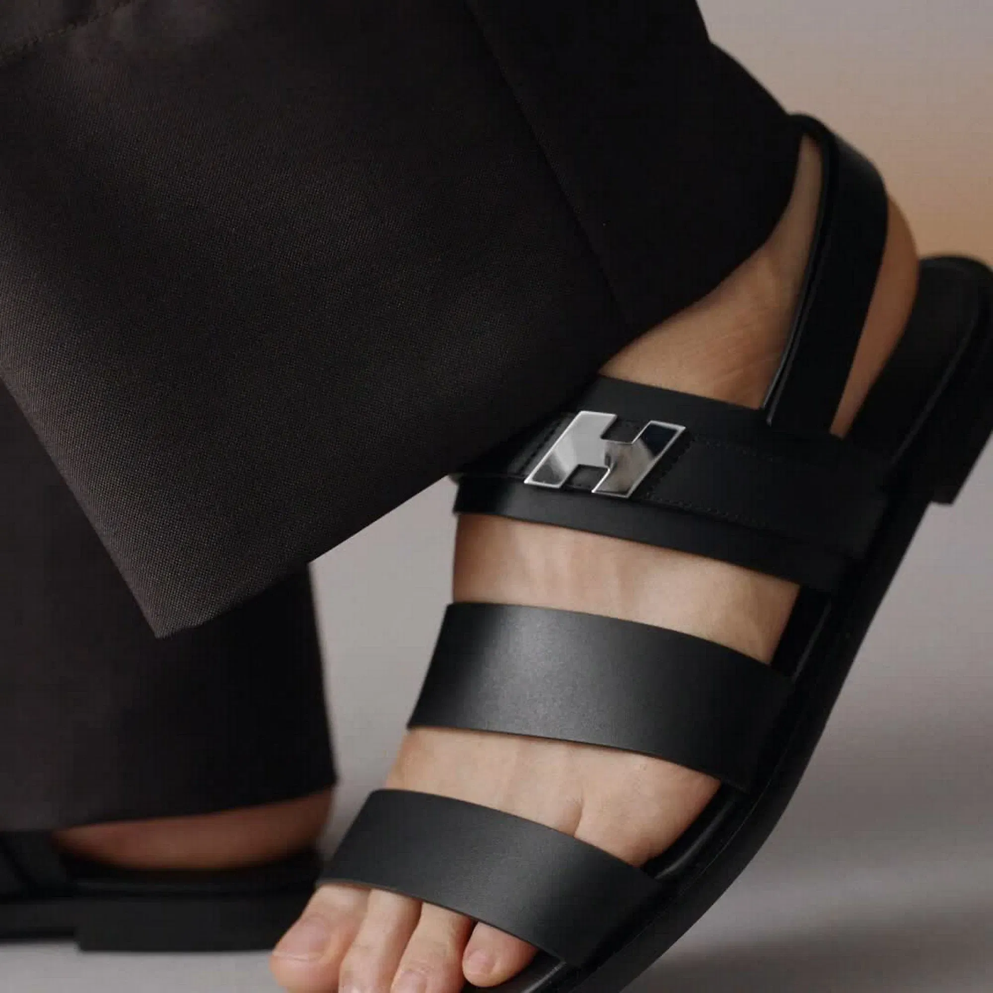 Hermes Miky Sandal Noir