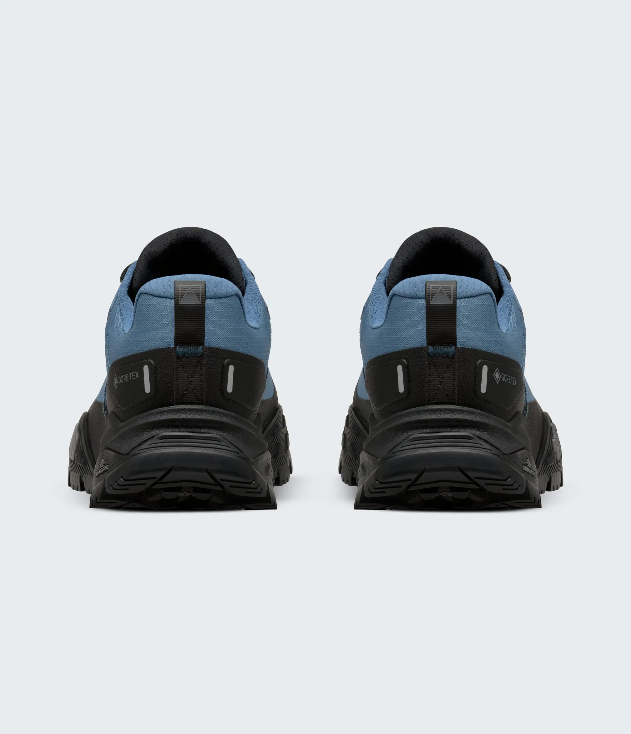 The North Face Mens Offtrail Hike Gore-Tex Shoes Winslor Blue-Tnf Black Winslor Blue-Tnf Black