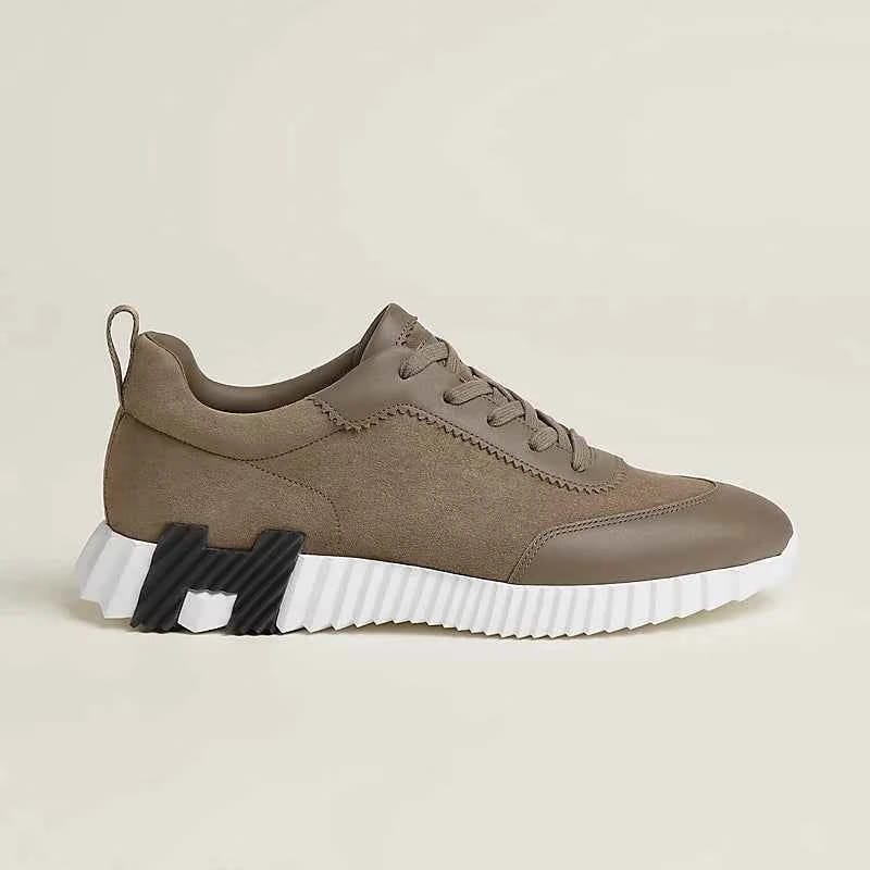 Bouncing sneaker