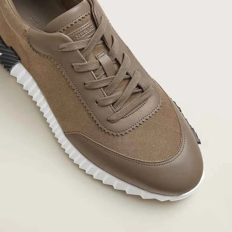 Bouncing sneaker