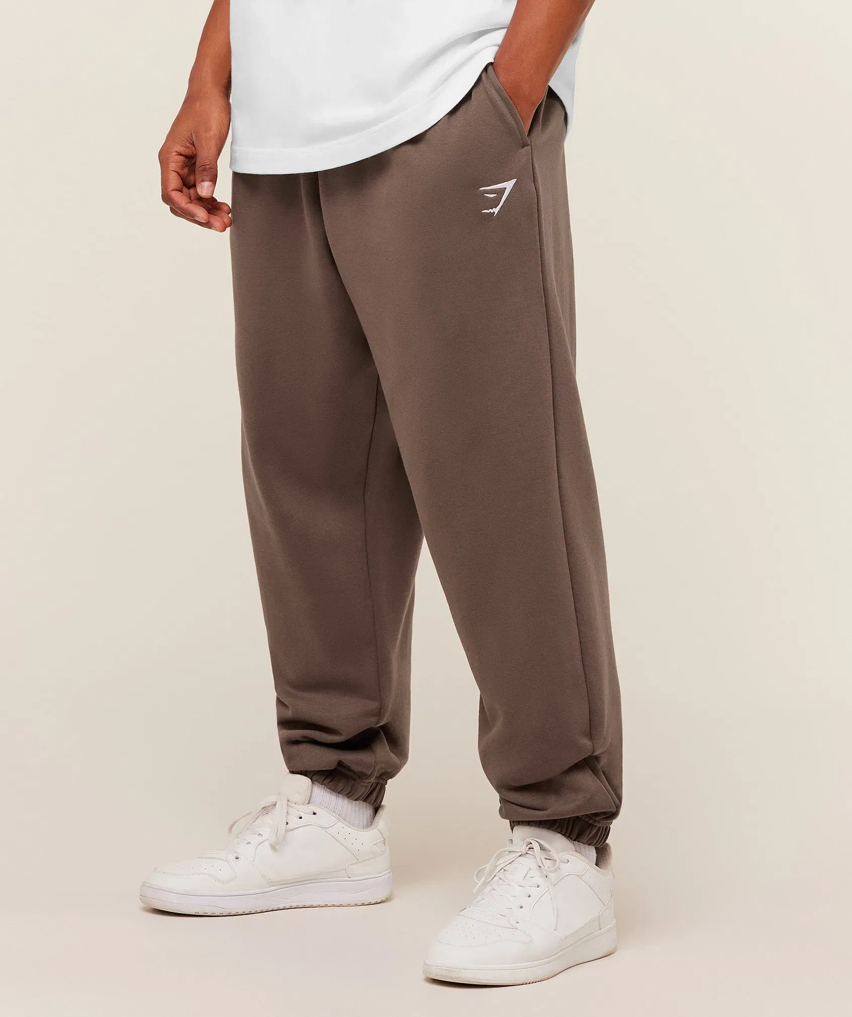 Gymshark Crest Oversized Joggers - Soft Brown