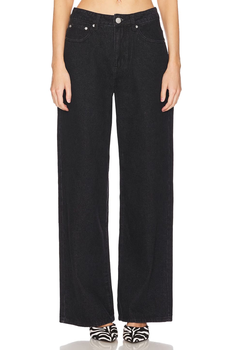 superdown Heather Boyfriend Jean in Vintage Black