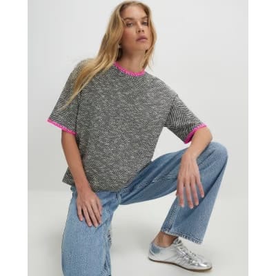 Black Herringbone Whipstitch T-Shirt