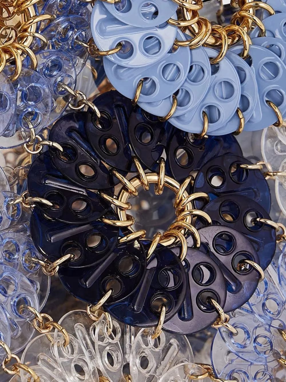 flower-embellished chain-strap tote bag
