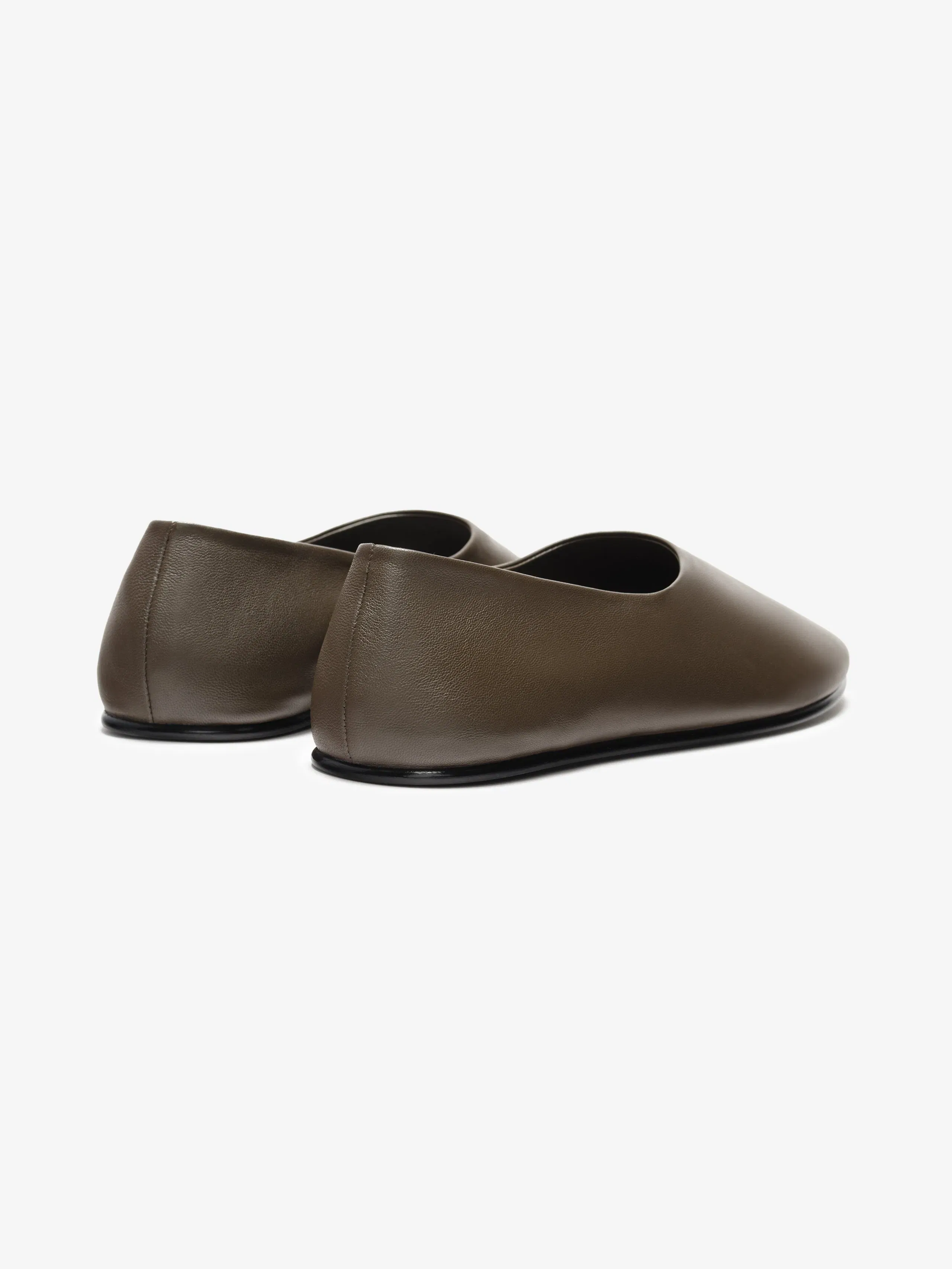 Essentials Leather Ballerino Taupe