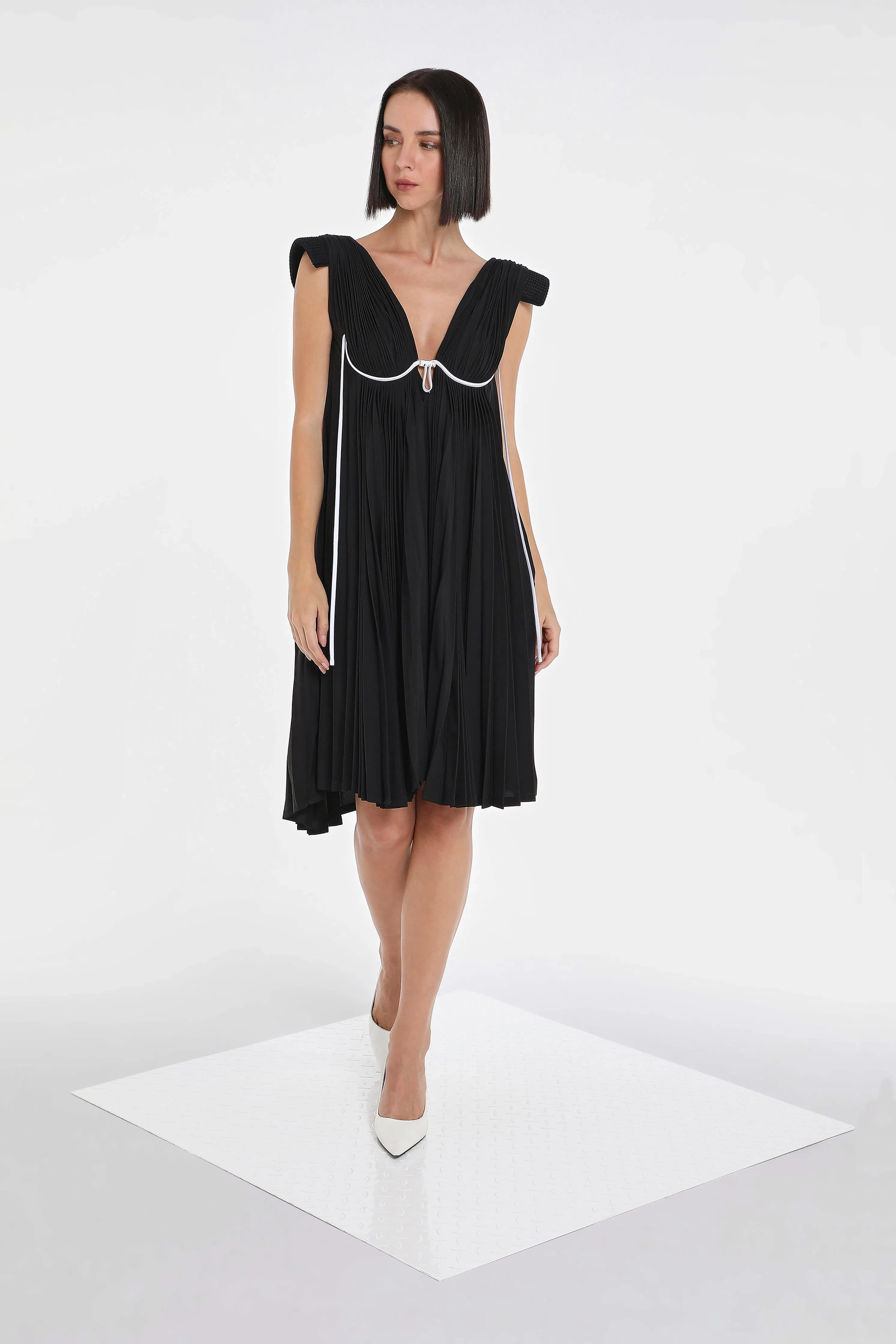 PLEATED DRESS W/ BRA LINES
