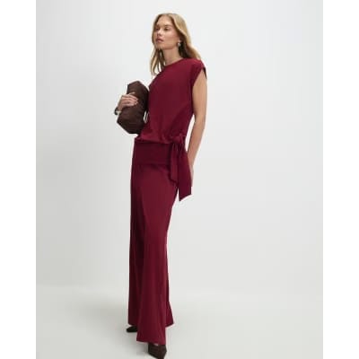 Red Short Sleeve Twist Side Top