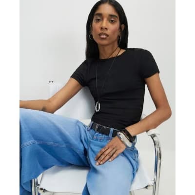 Black Textured Fitted T-Shirt
