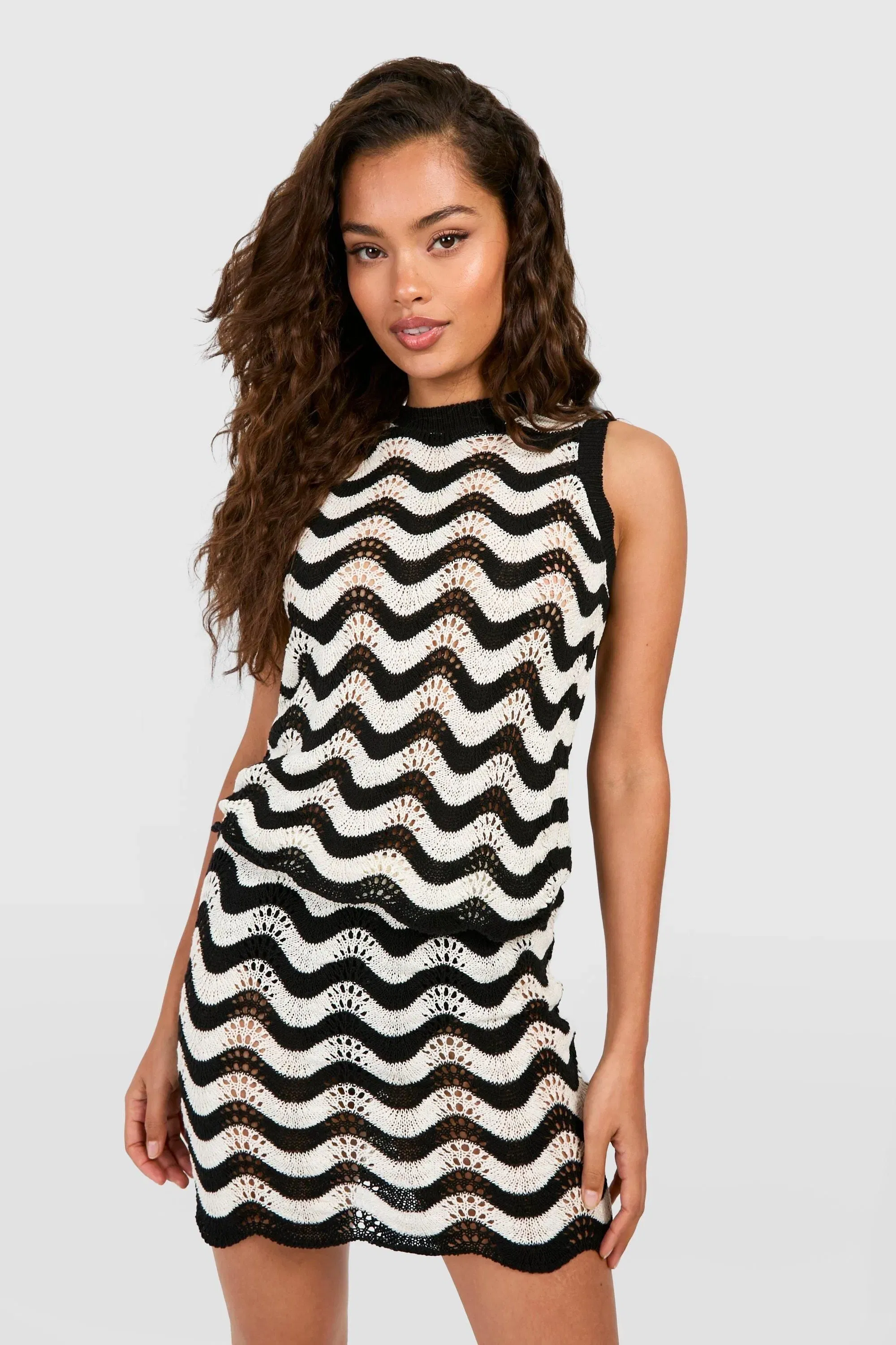 Zig Zag Crochet Knitted Mini Skirt