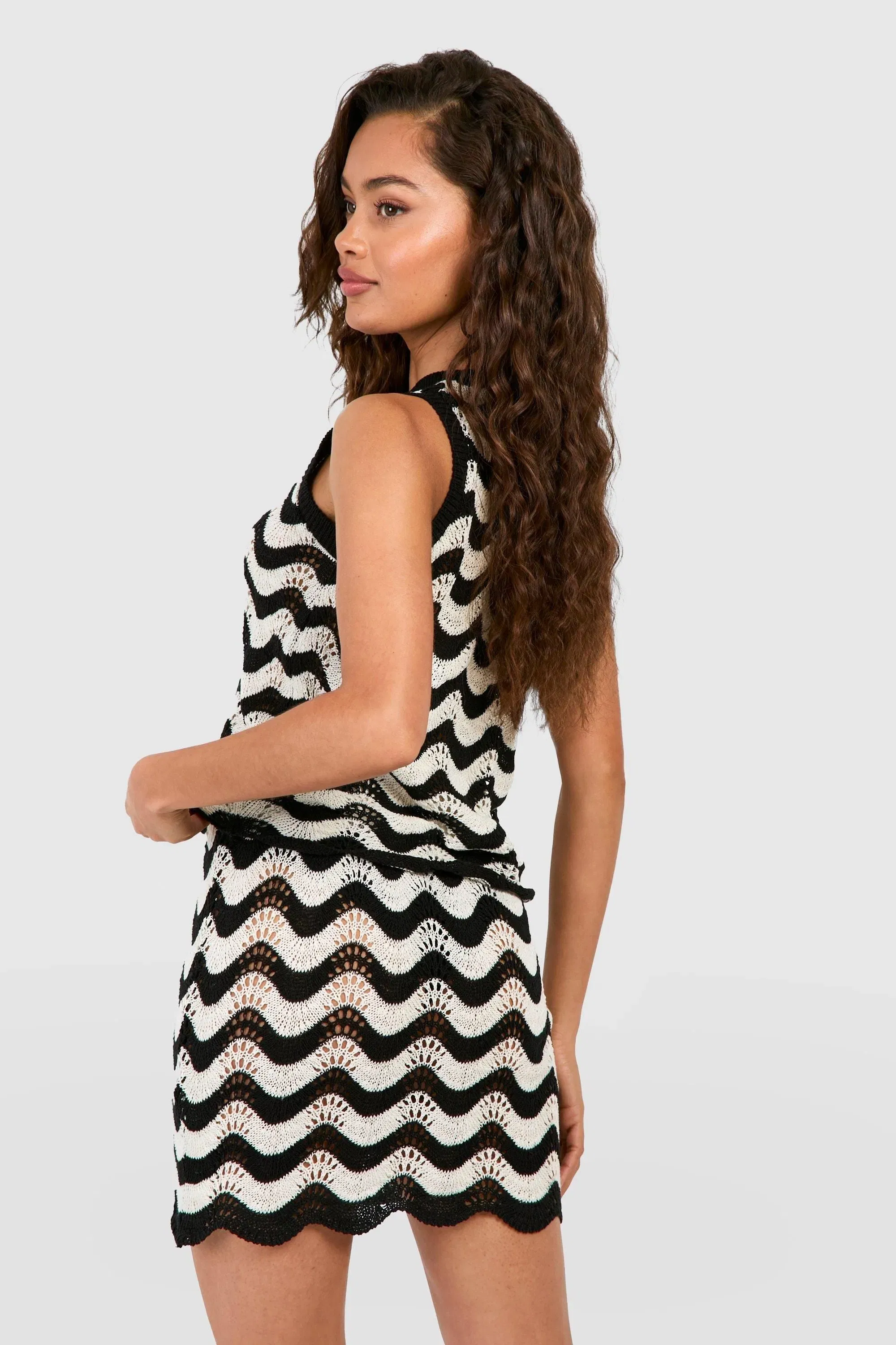 Zig Zag Crochet Knitted Mini Skirt