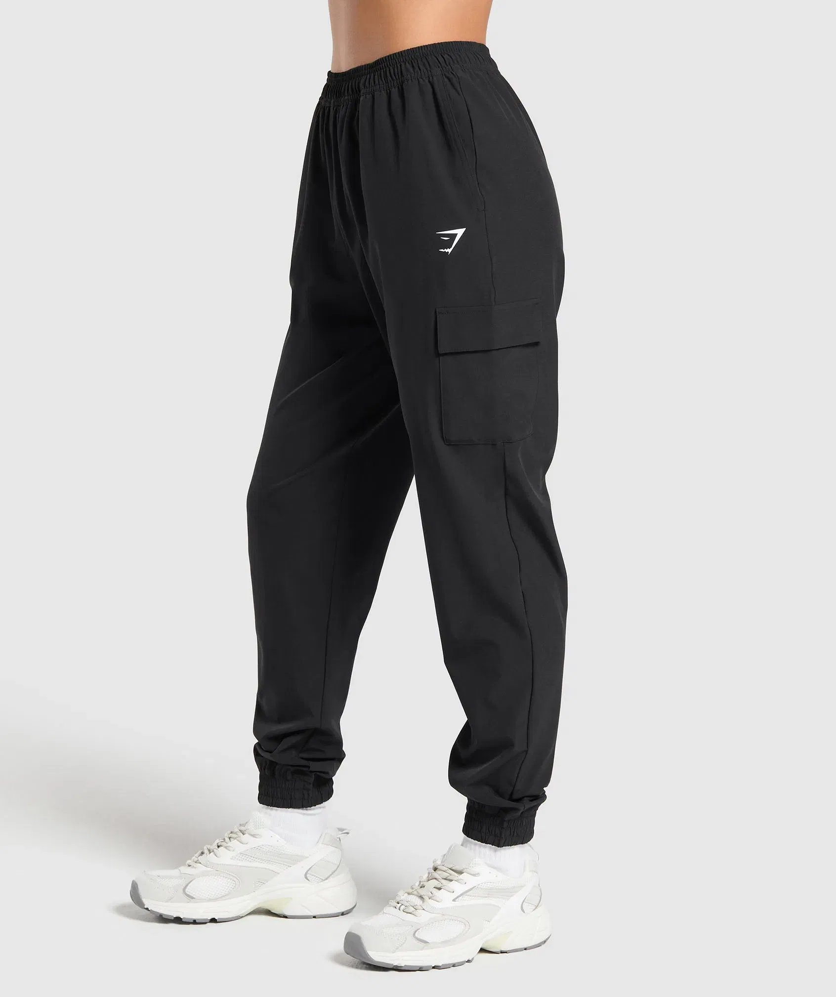 Women's Gymshark Woven Cargo Pants Black