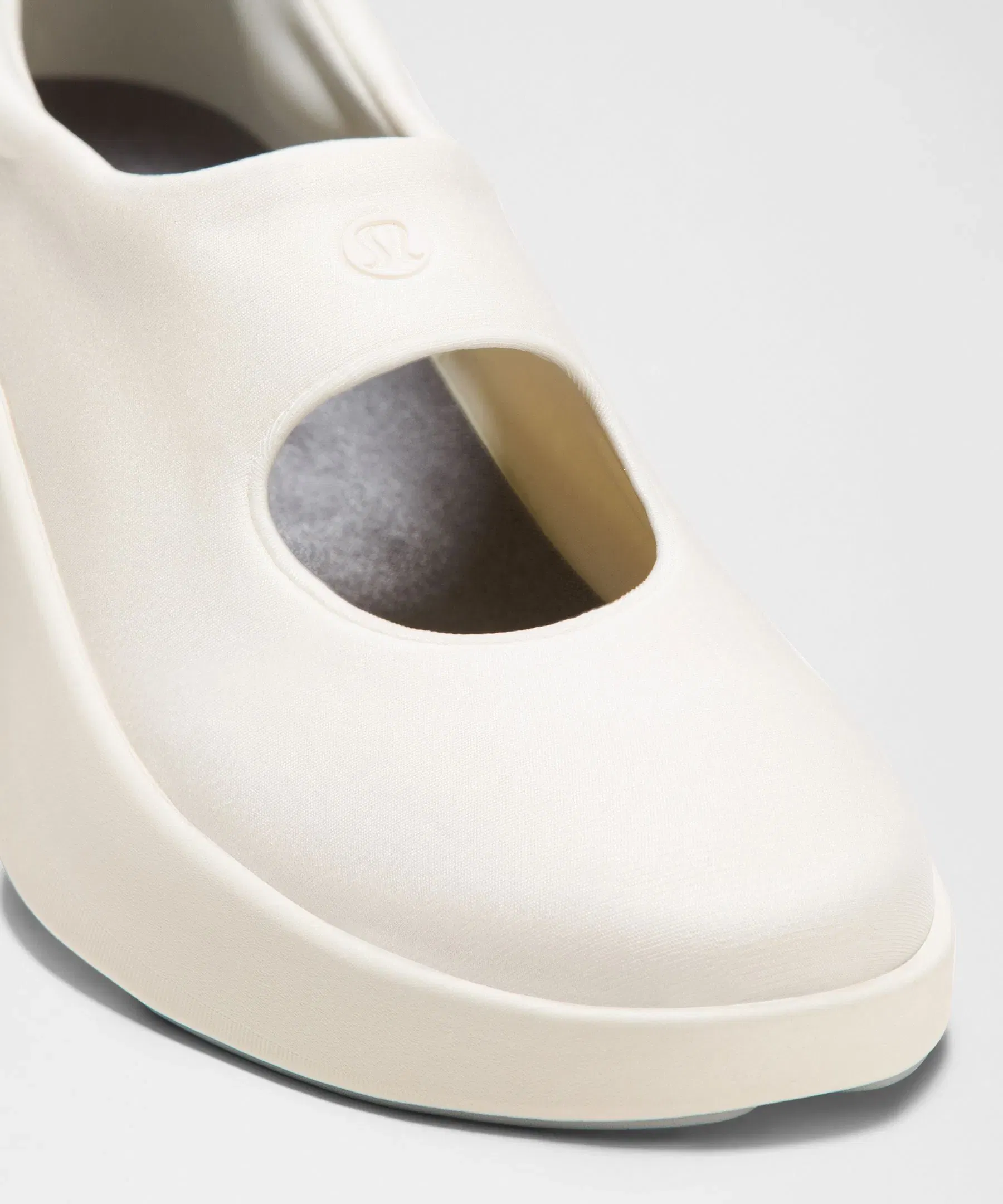 Lululemon Women's Mary Train Sneaker