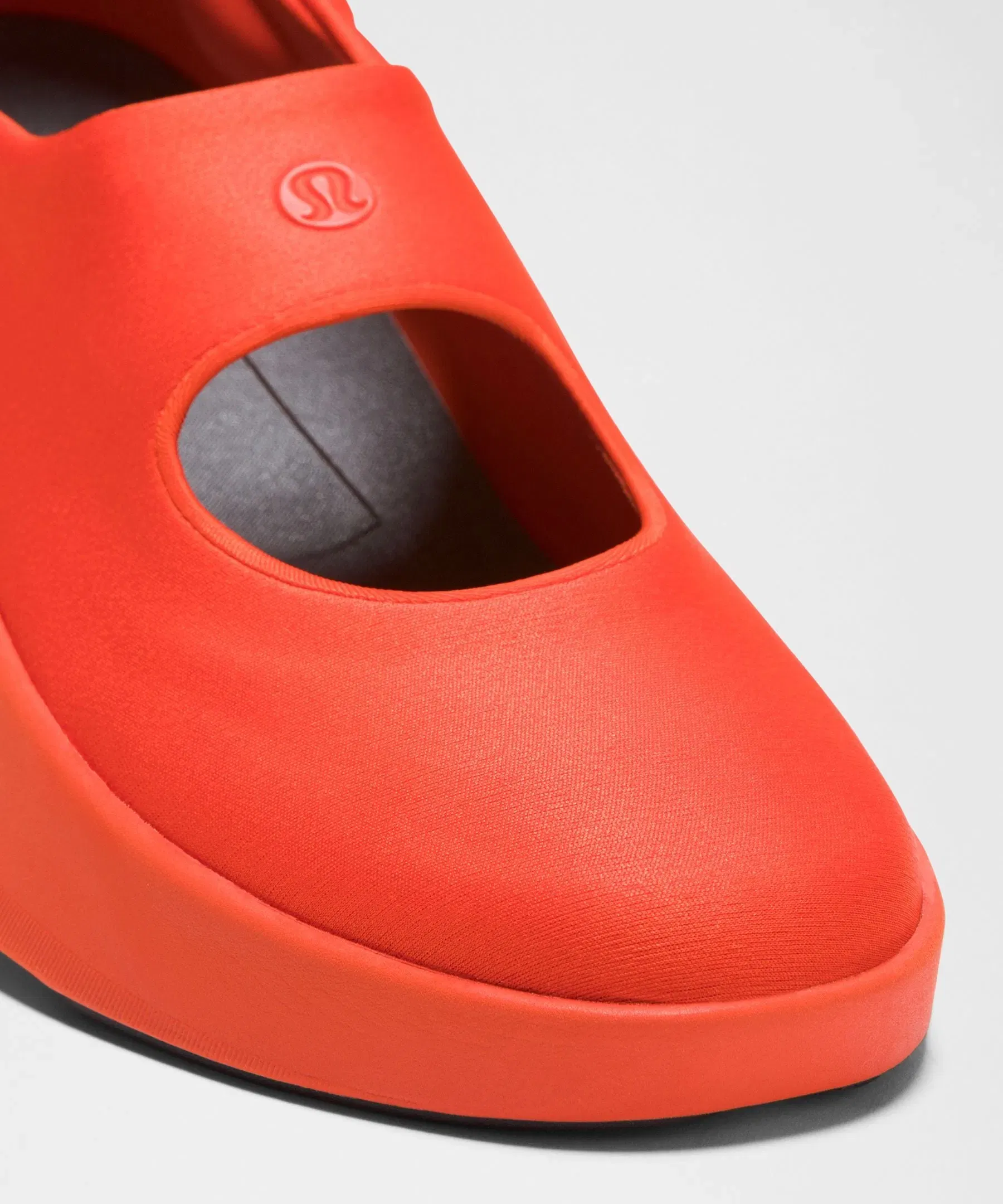 Lululemon Women's Mary Train Sneaker