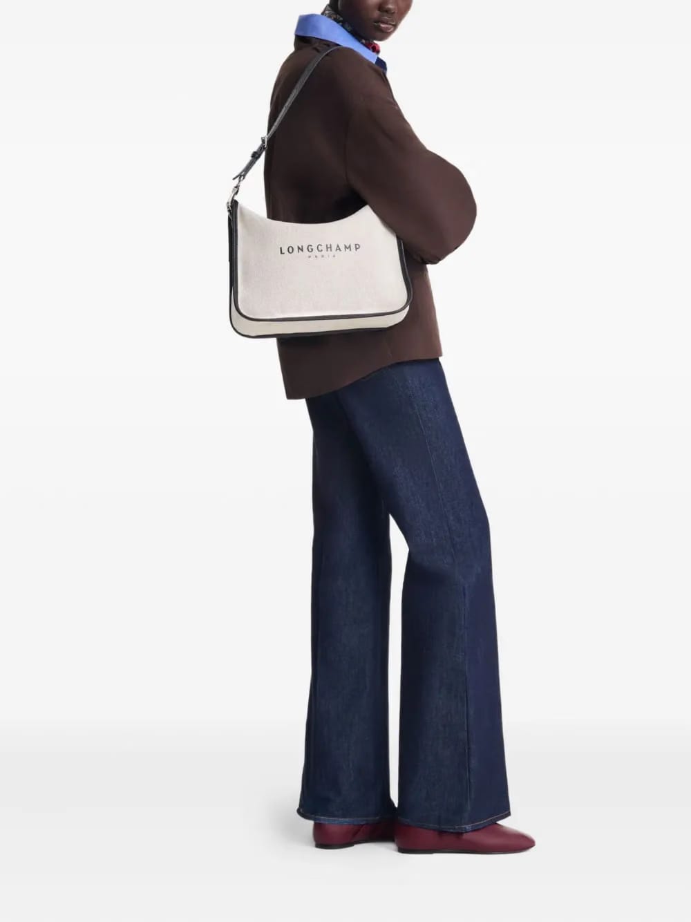 Essential shoulder bag