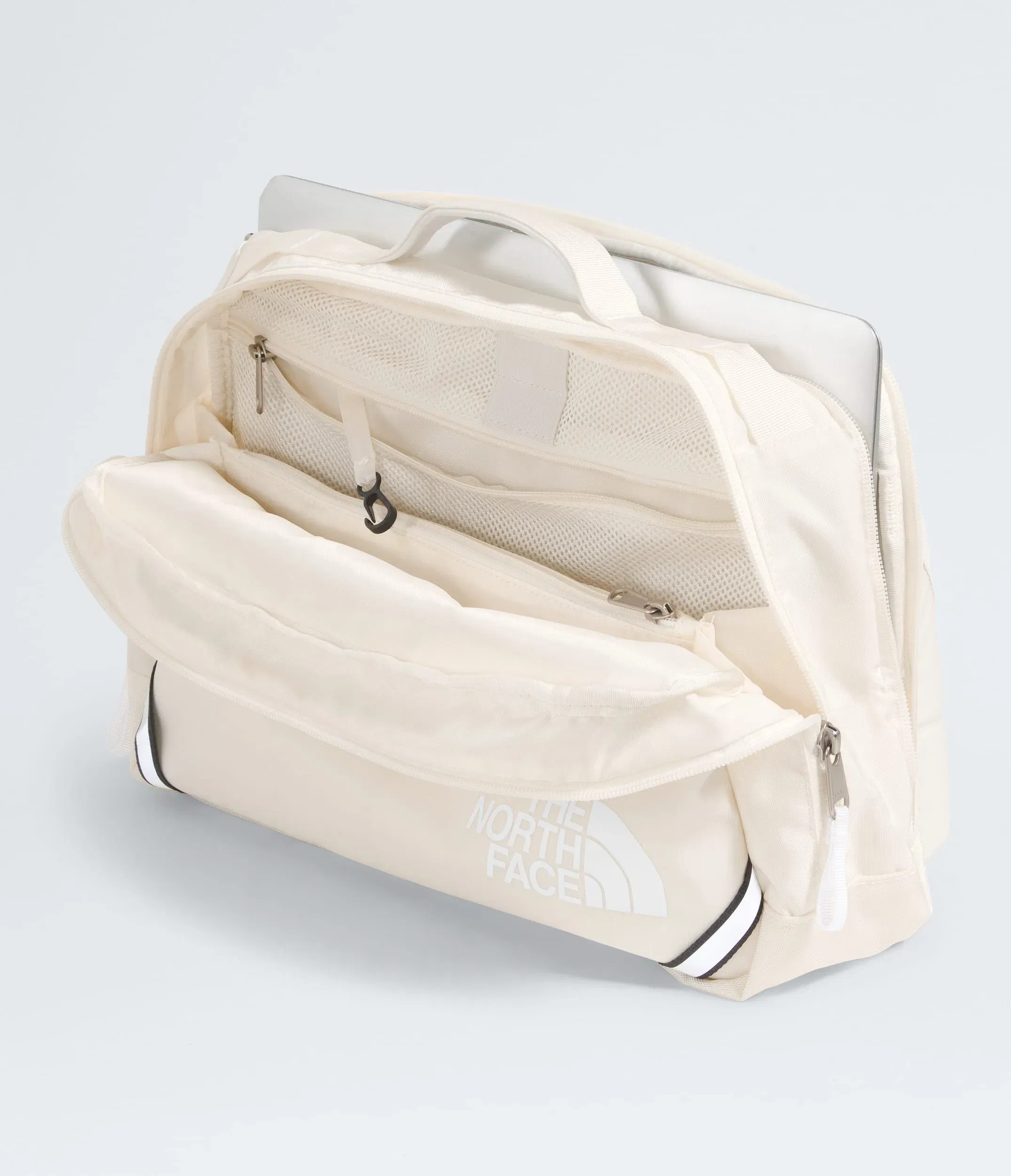 The North Face Base Camp™ Voyager Sling White Dune