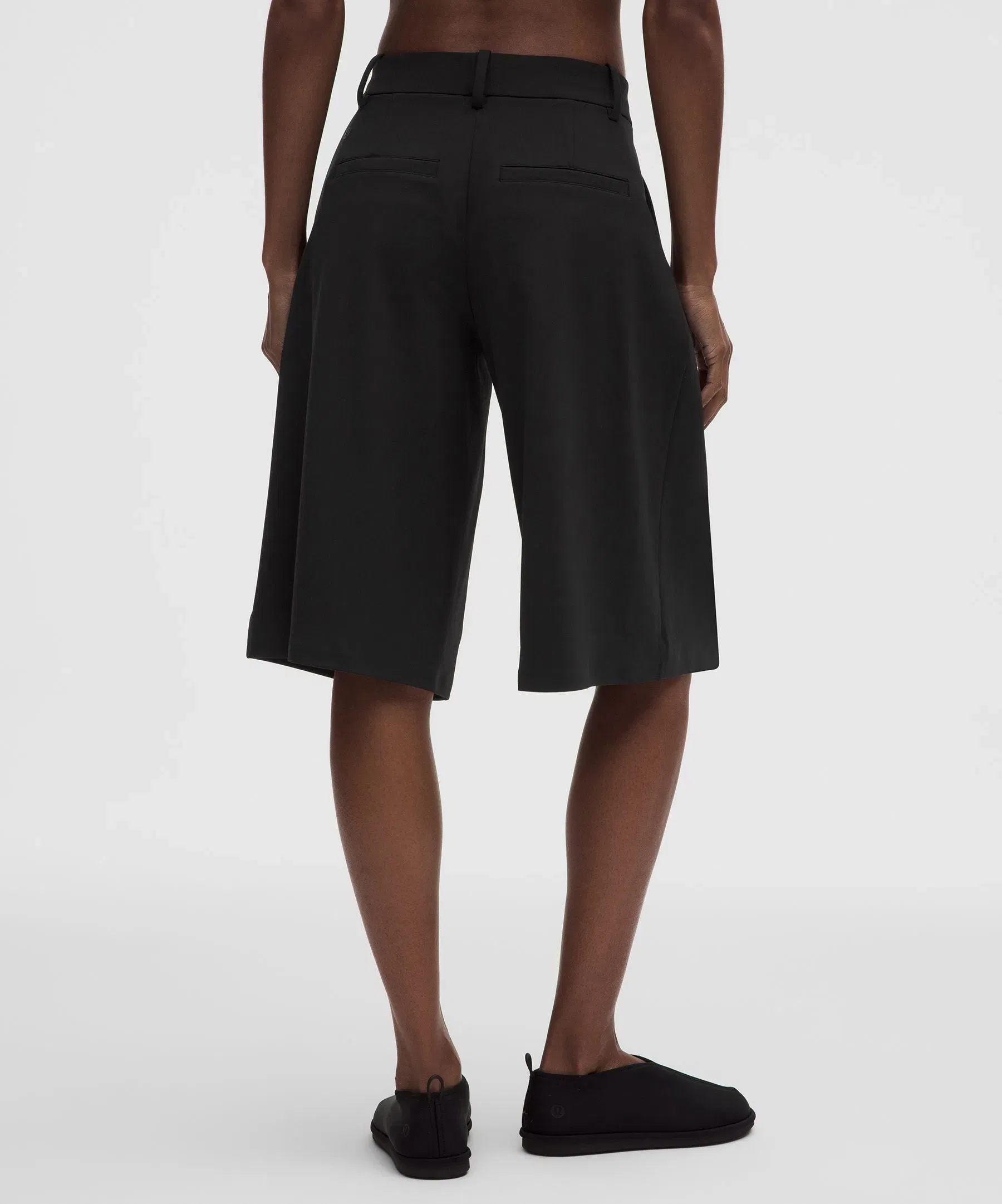 Lululemon Women's Daydrift Low-Rise Relaxed-Fit Short 14"