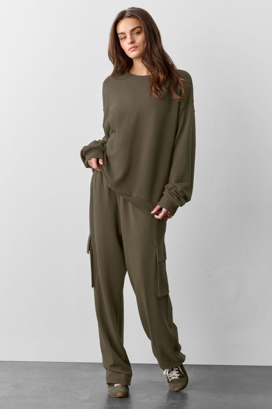 Chill Crew Pullover