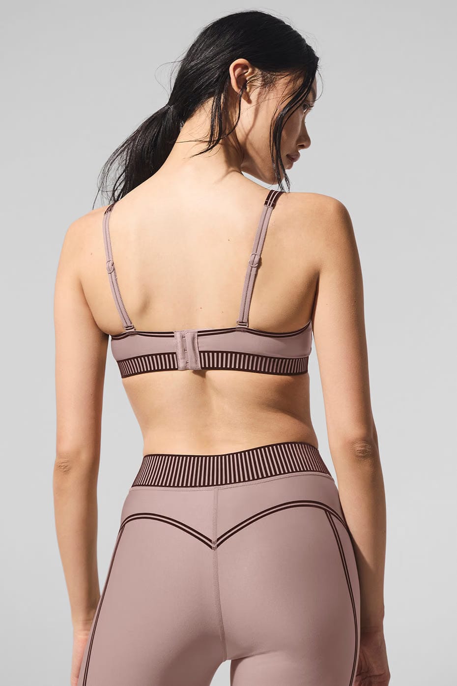 Alo Yoga Airlift Line Up Bra
