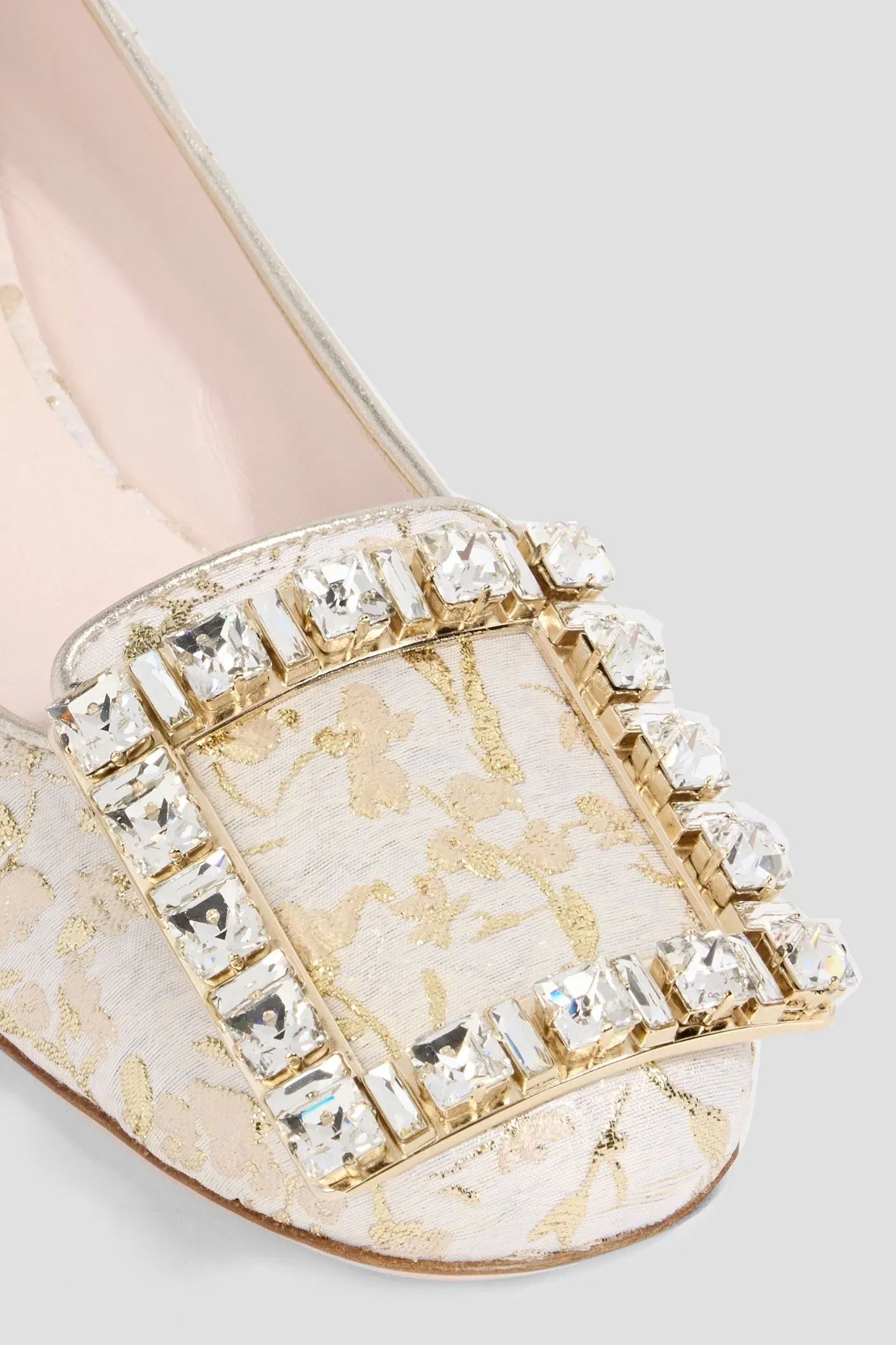 Roger Vivier Trs Strass Embellished Metallic Brocade Pumps Ivory Women's